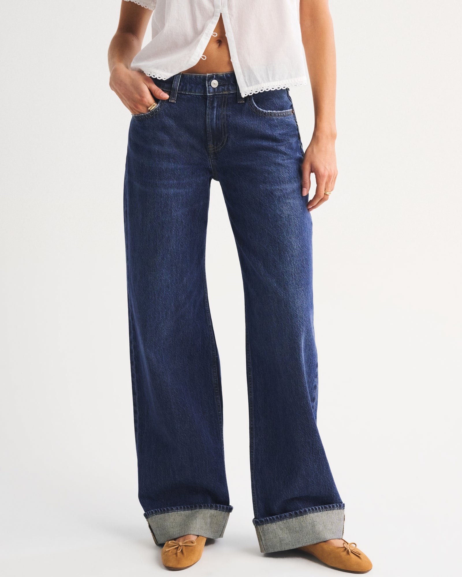 Abercrombie Low Rise Ultra Loose Cuffed Hem Jean