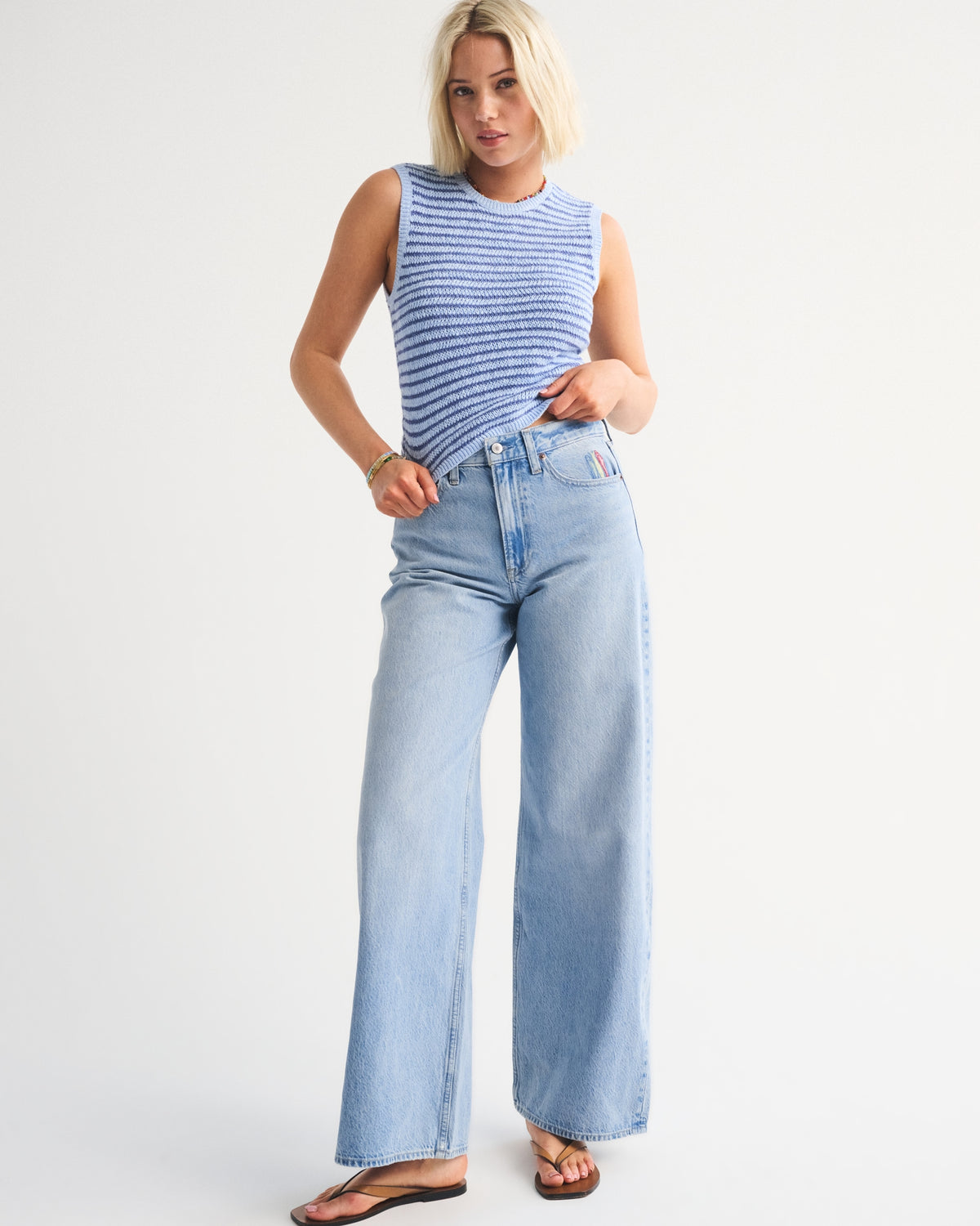 Abercrombie High Rise Wide Leg Fish Embroidered Jean