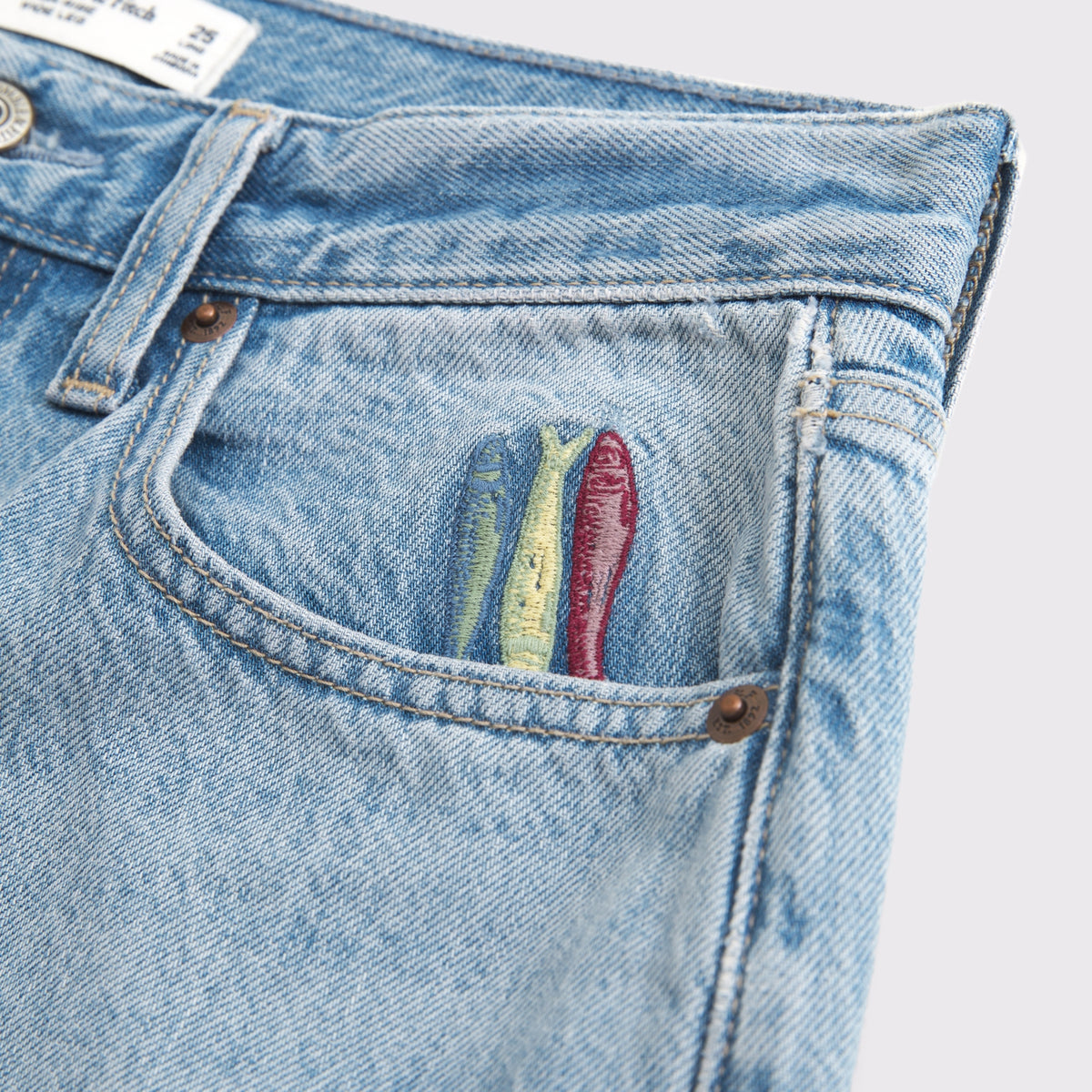 Abercrombie Curve Love High Rise Wide Leg Fish Embroidered Jean