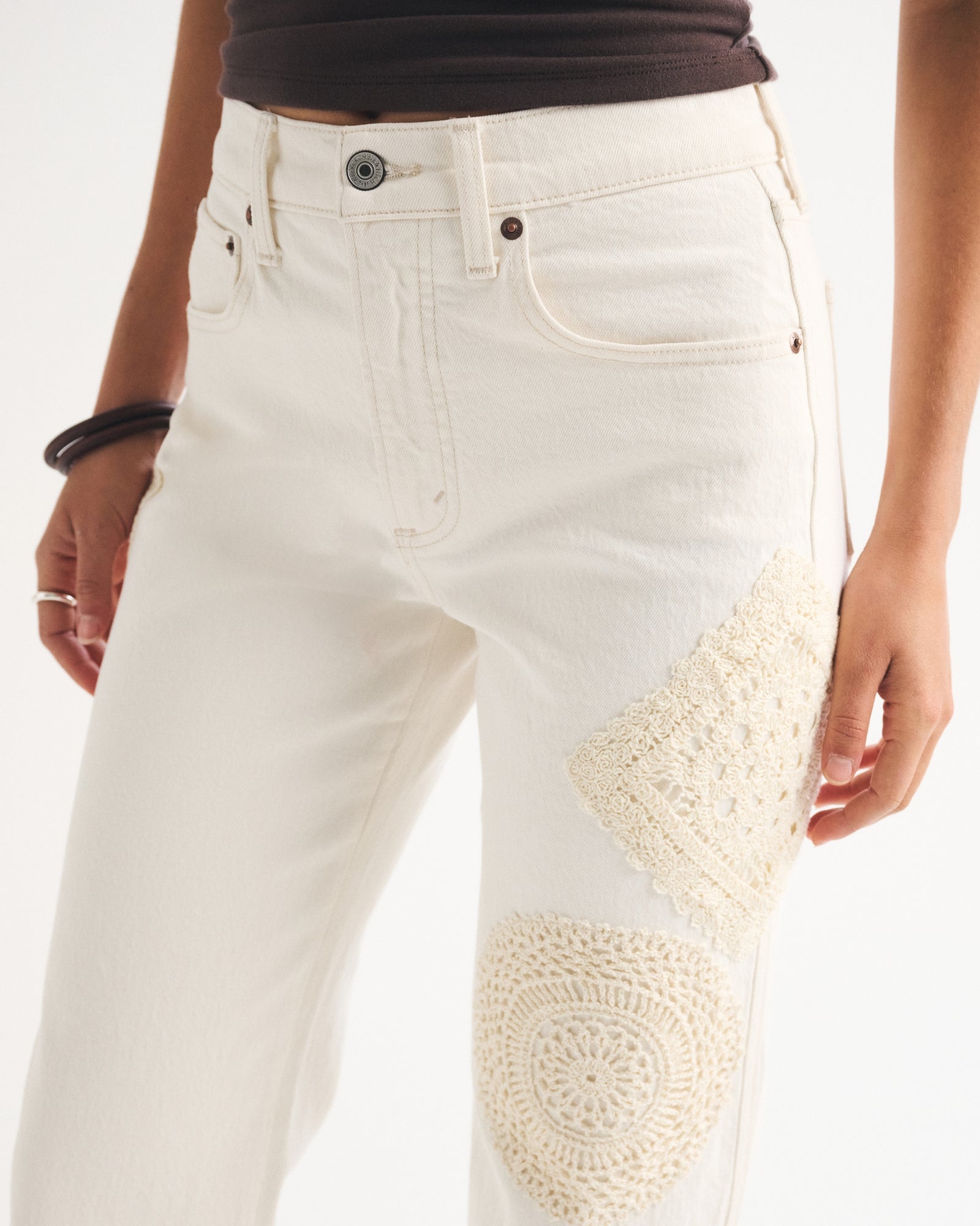 Abercrombie High Rise 90s Relaxed Studded Jean