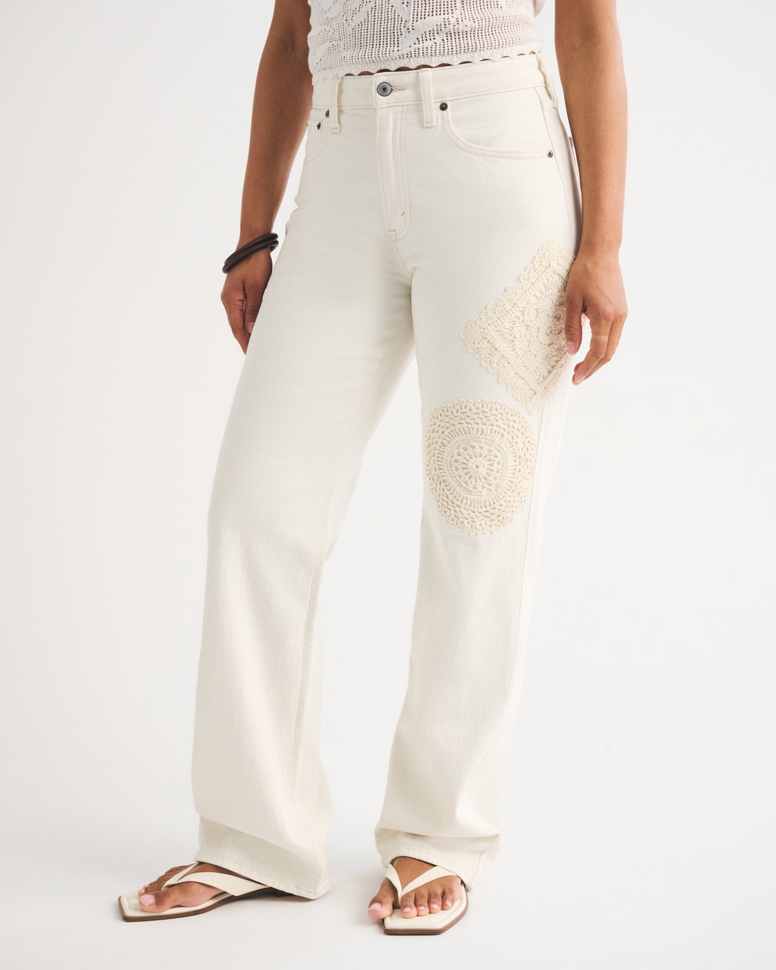 Abercrombie Curve Love High Rise 90s Relaxed Floral Embroidered Jean
