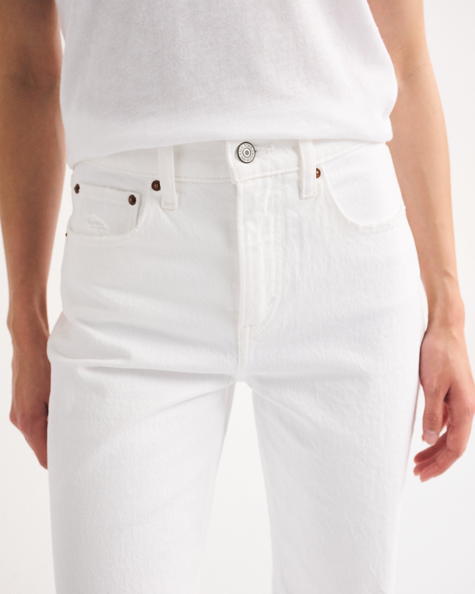 Abercrombie High Rise 90s Relaxed Jean