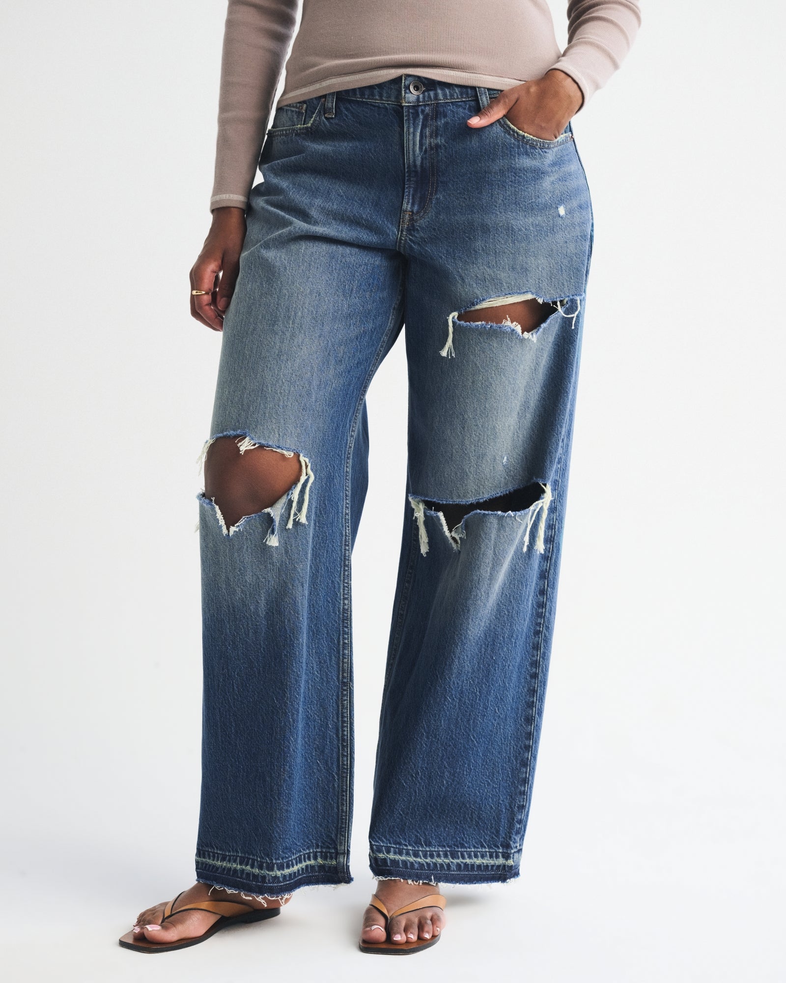 Abercrombie Curve Love Low Rise Ultra Loose Cuffed Hem Jean