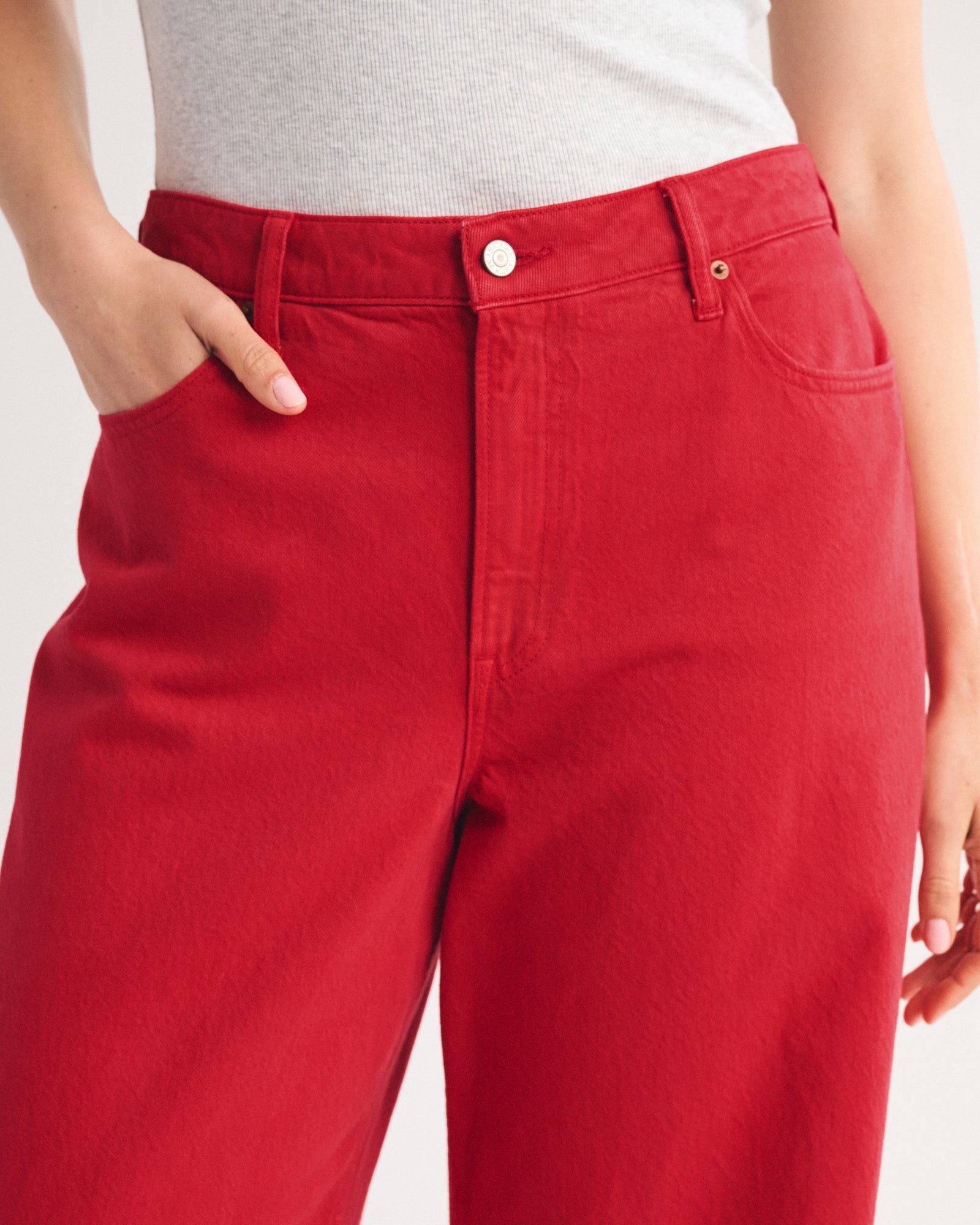 Abercrombie Curve Love High Rise Wide Leg Fish Embroidered Jean