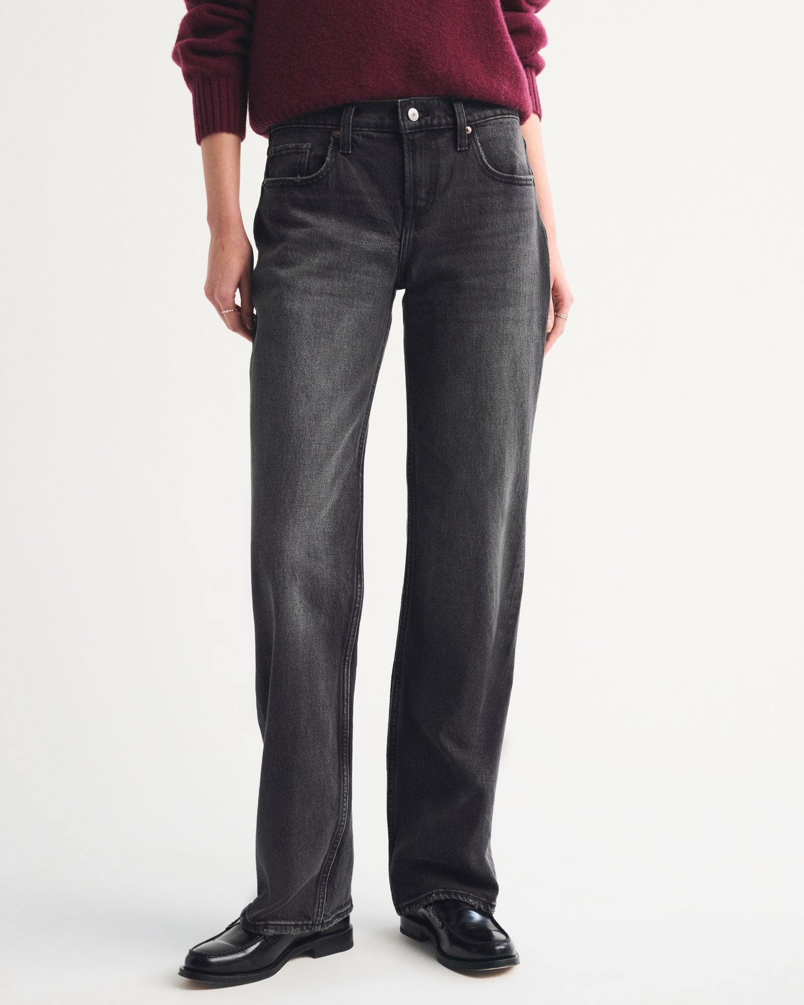 Abercrombie Low Rise 90s Relaxed Jean