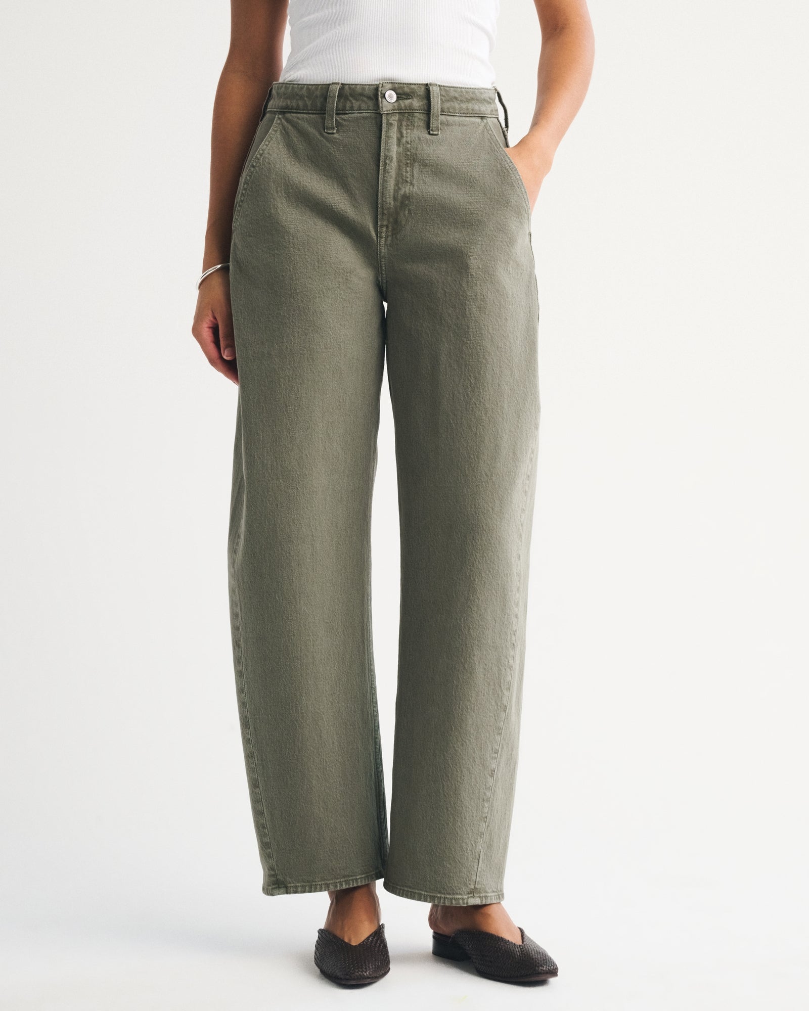 Abercrombie Curve Love High Rise Barrel Jean