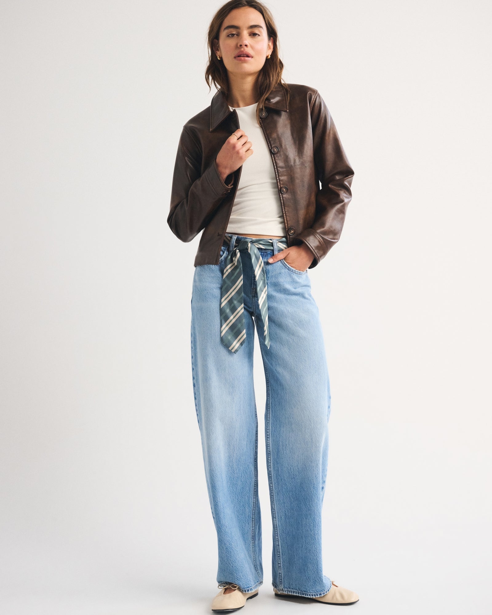 Abercrombie Low Rise Ultra Loose Cuffed Hem Jean