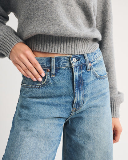 Abercrombie High Rise Wide Leg Fish Embroidered Jean