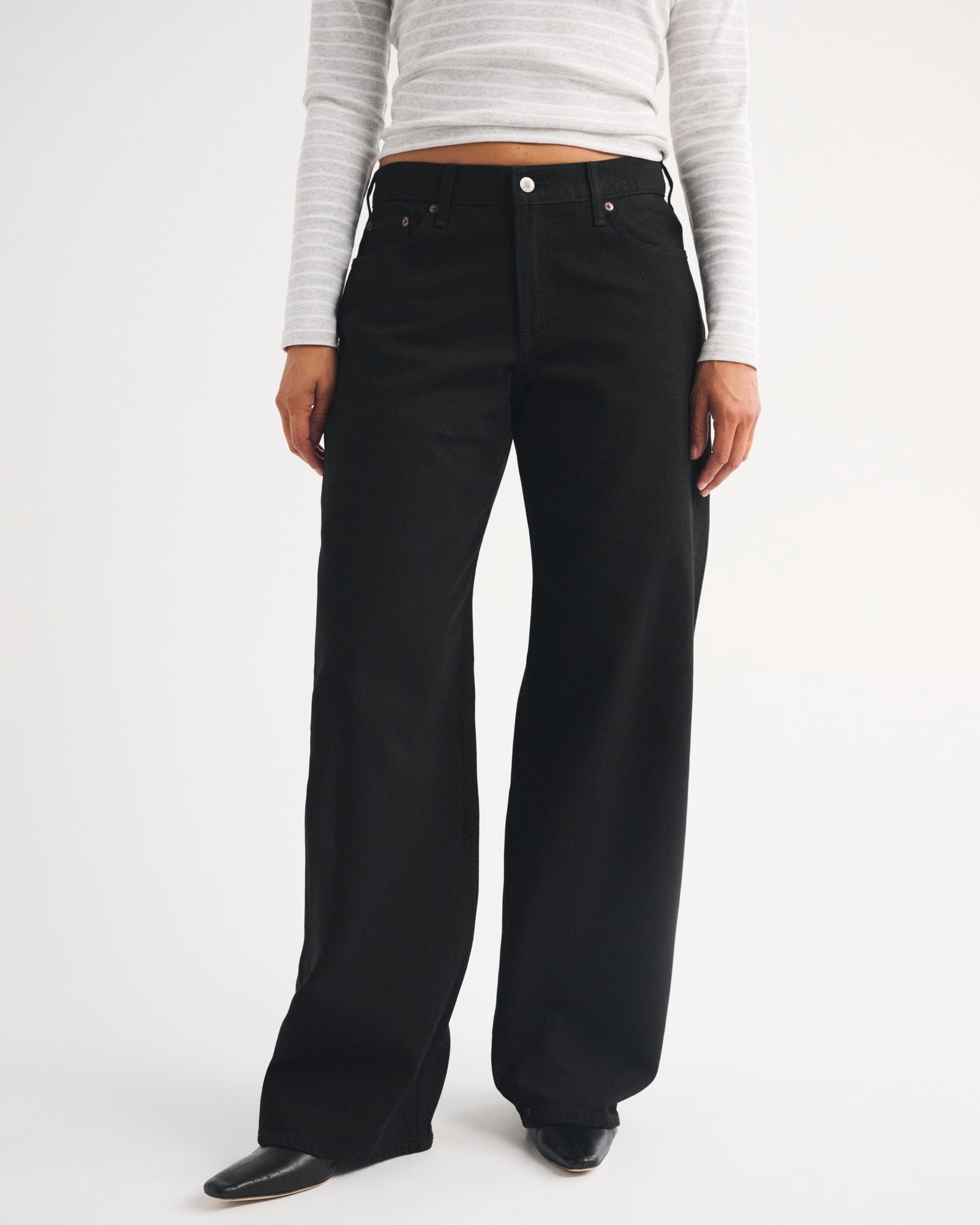 Abercrombie Curve Love Low Rise Ultra Loose Cuffed Hem Jean