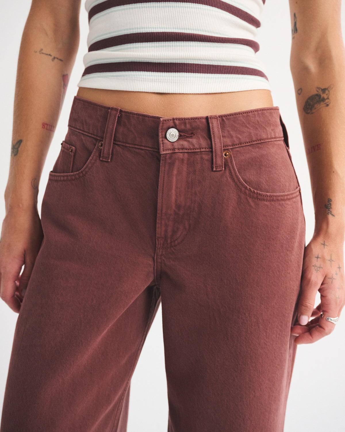 Abercrombie Low Rise Ultra Loose Cuffed Hem Jean