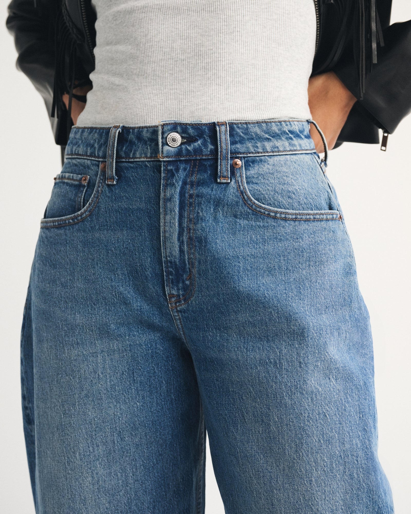 Abercrombie Curve Love High Rise Barrel Jean