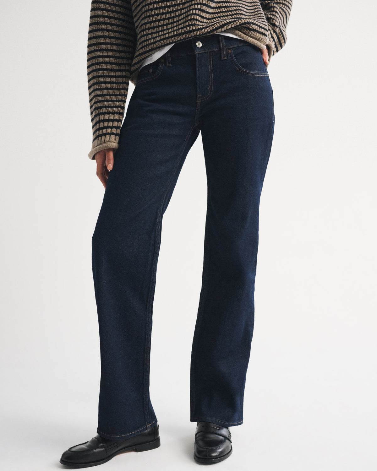 Abercrombie Low Rise 90s Relaxed Jean