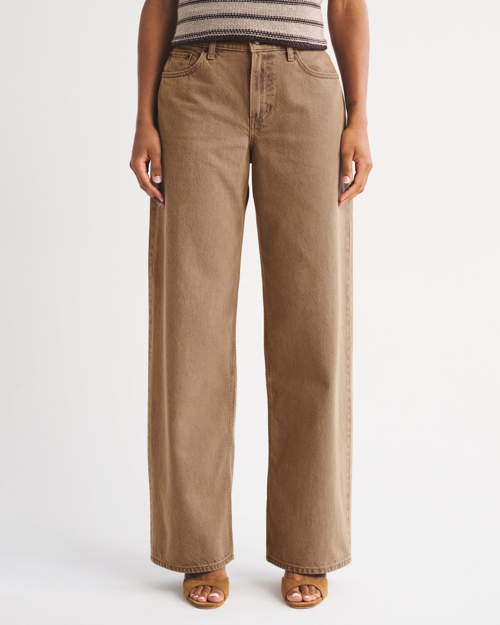 Abercrombie Curve Love Low Rise Ultra Loose Cuffed Hem Jean
