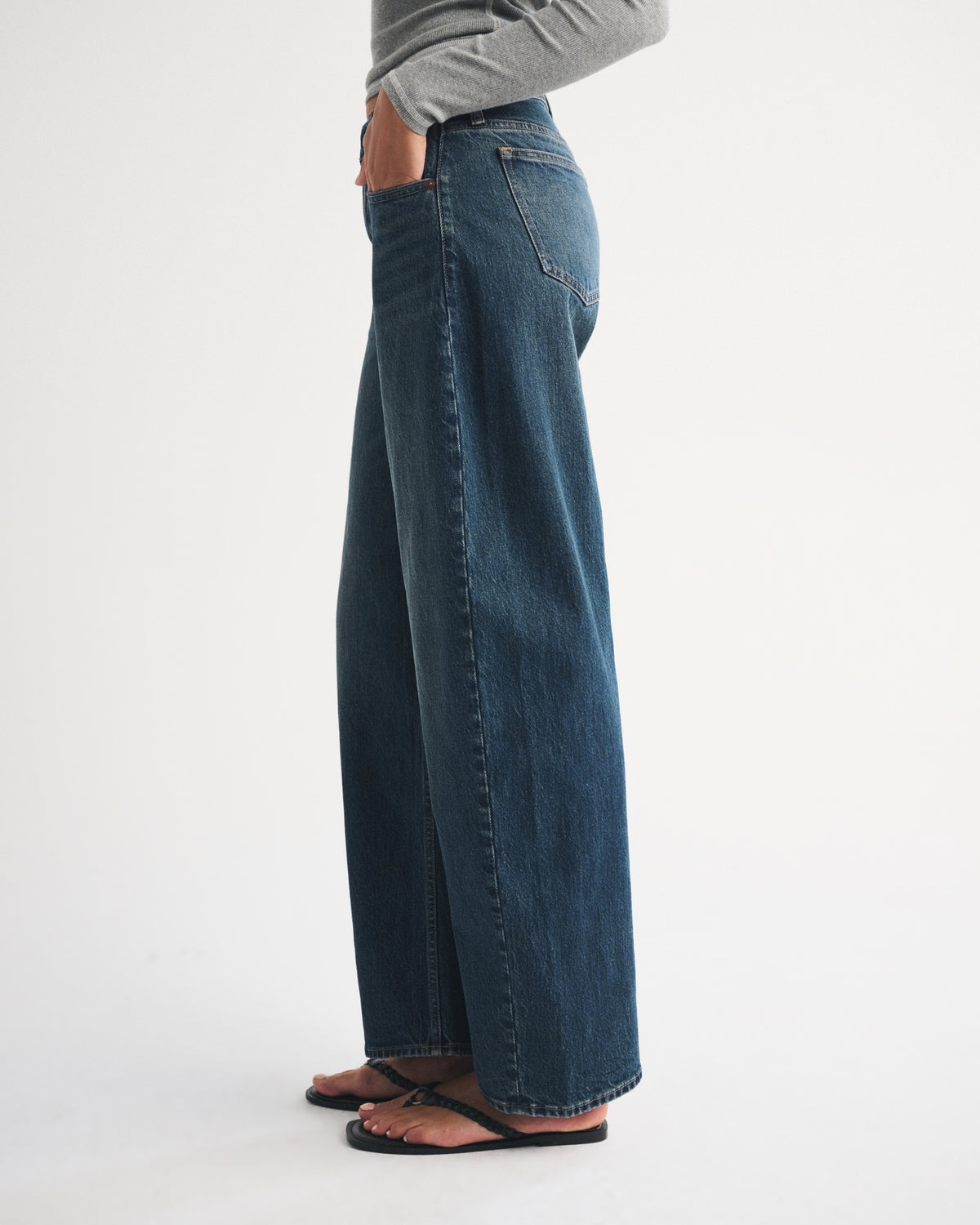 Abercrombie High Rise Barrel Jean