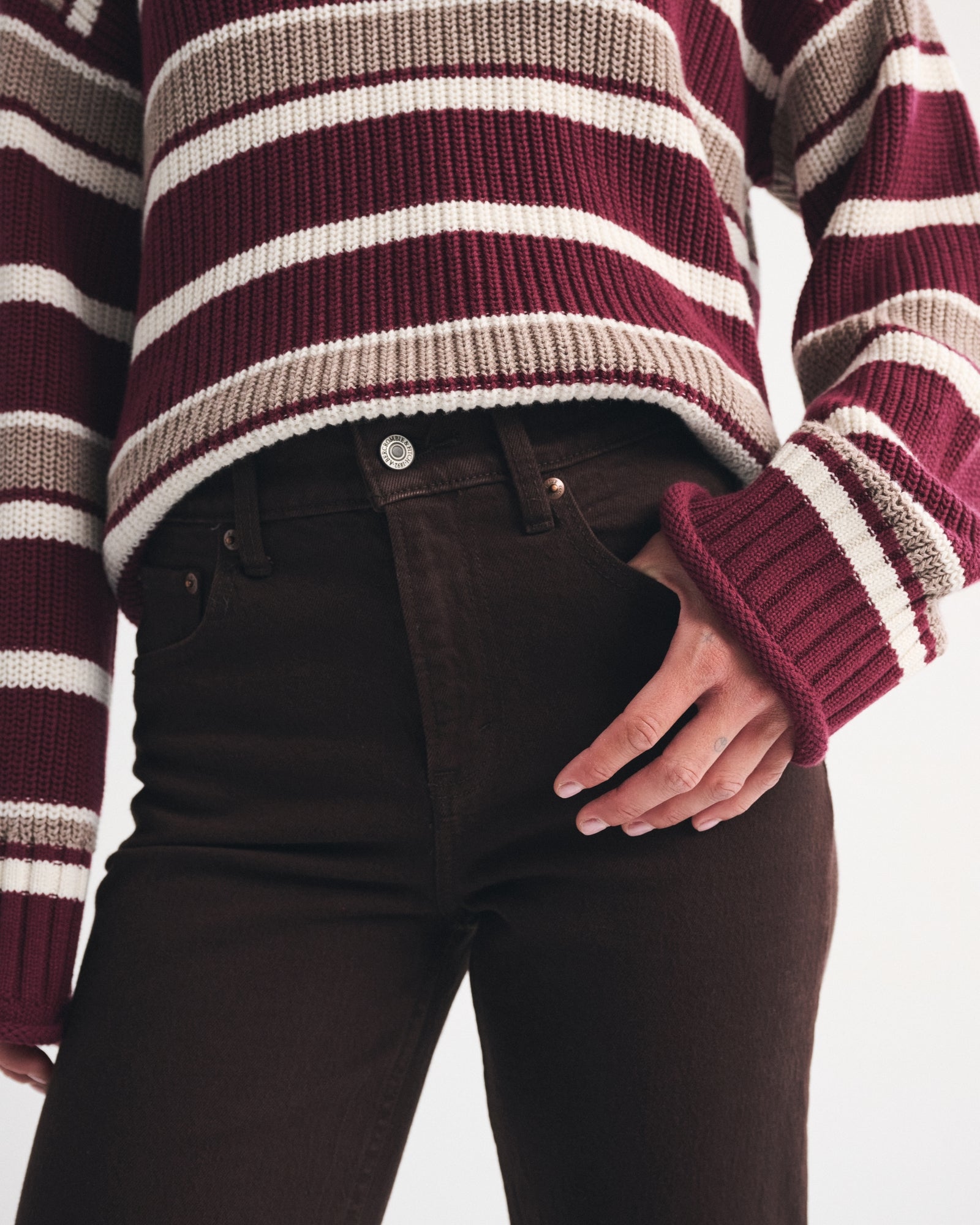 Abercrombie High Rise 90s Straight Jean