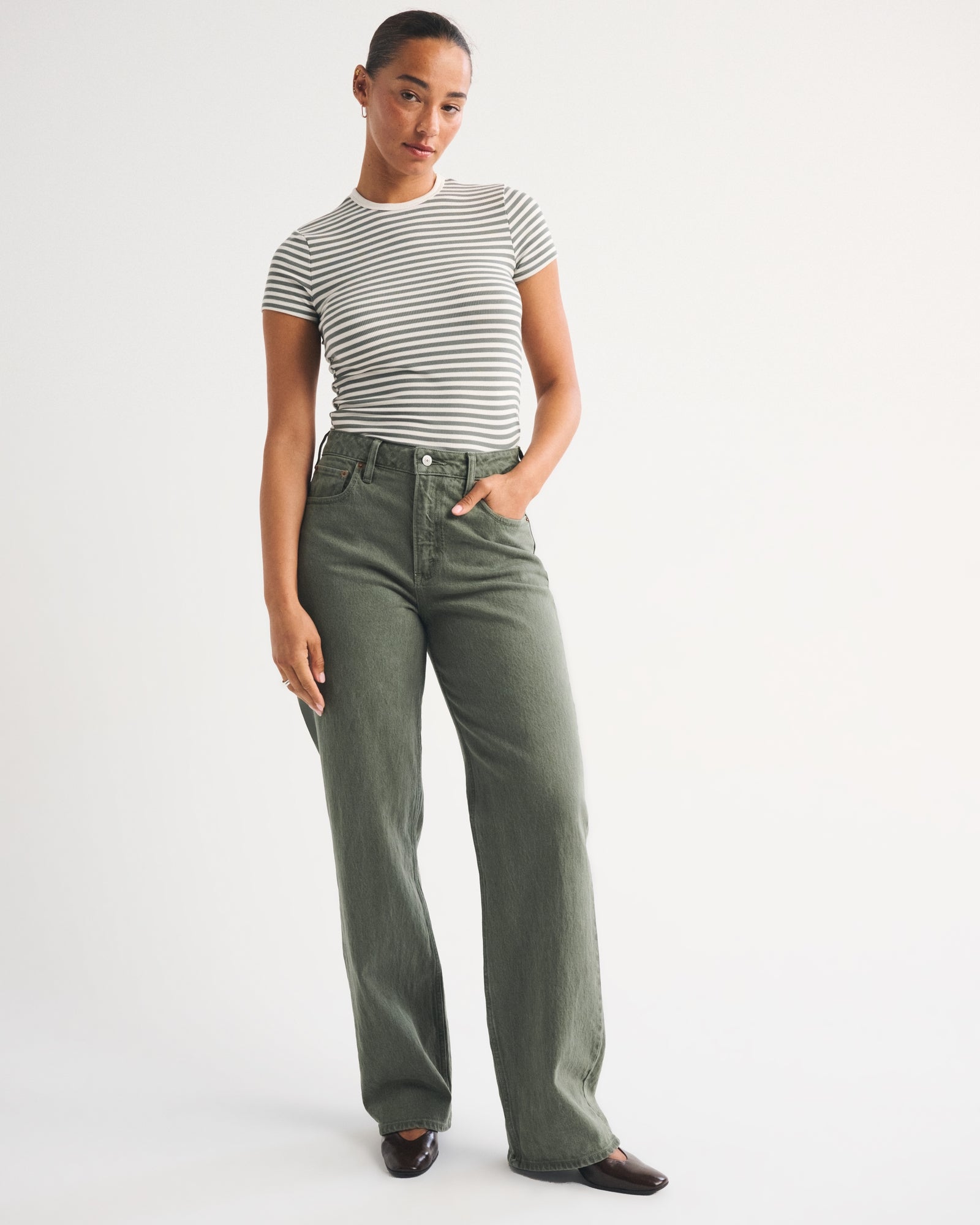 Abercrombie Curve Love High Rise 90s Relaxed Jean