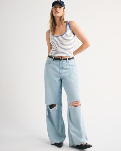 Abercrombie Curve Love High Rise Wide Leg Fish Embroidered Jean