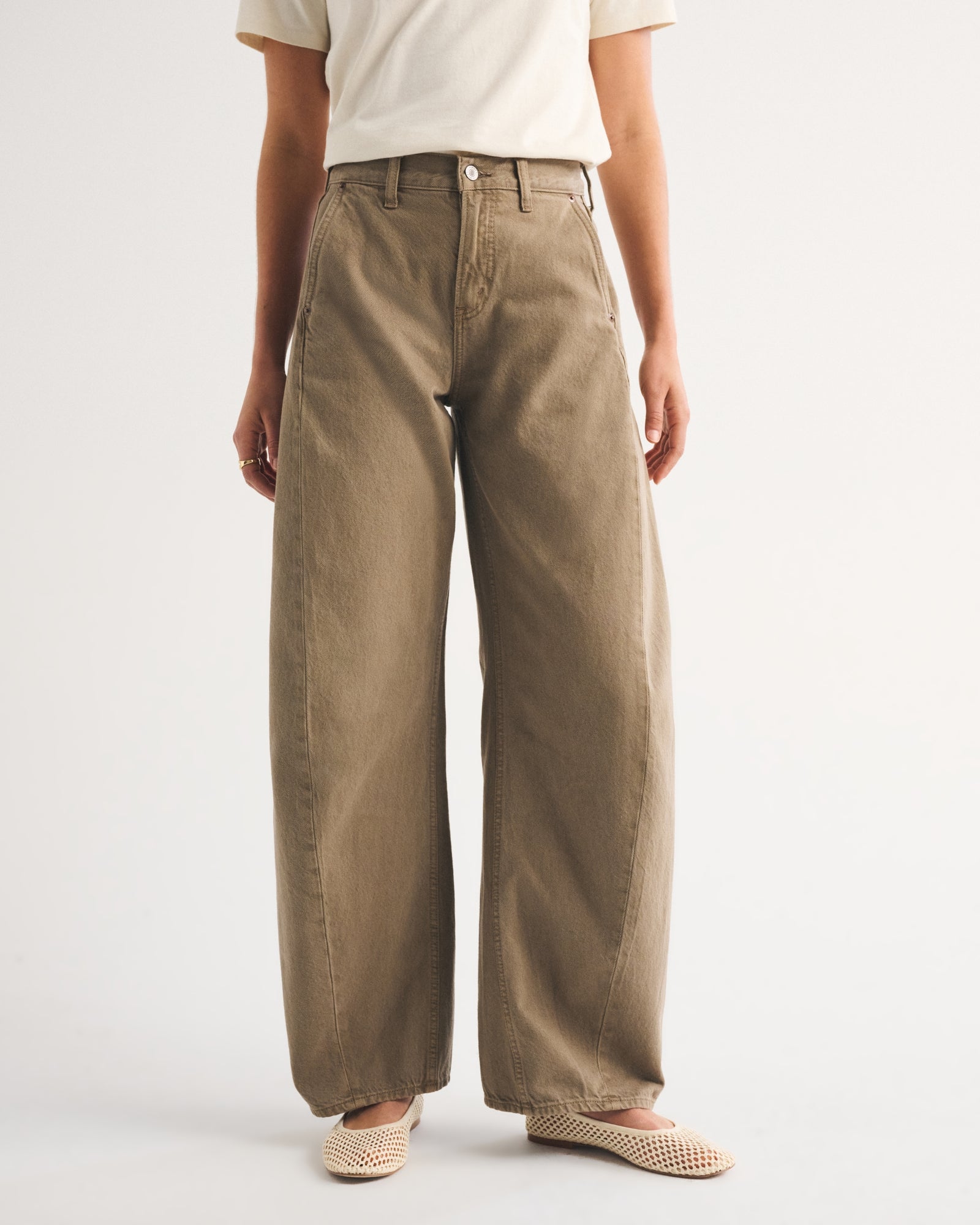 Abercrombie High Rise Ultra Barrel Jean