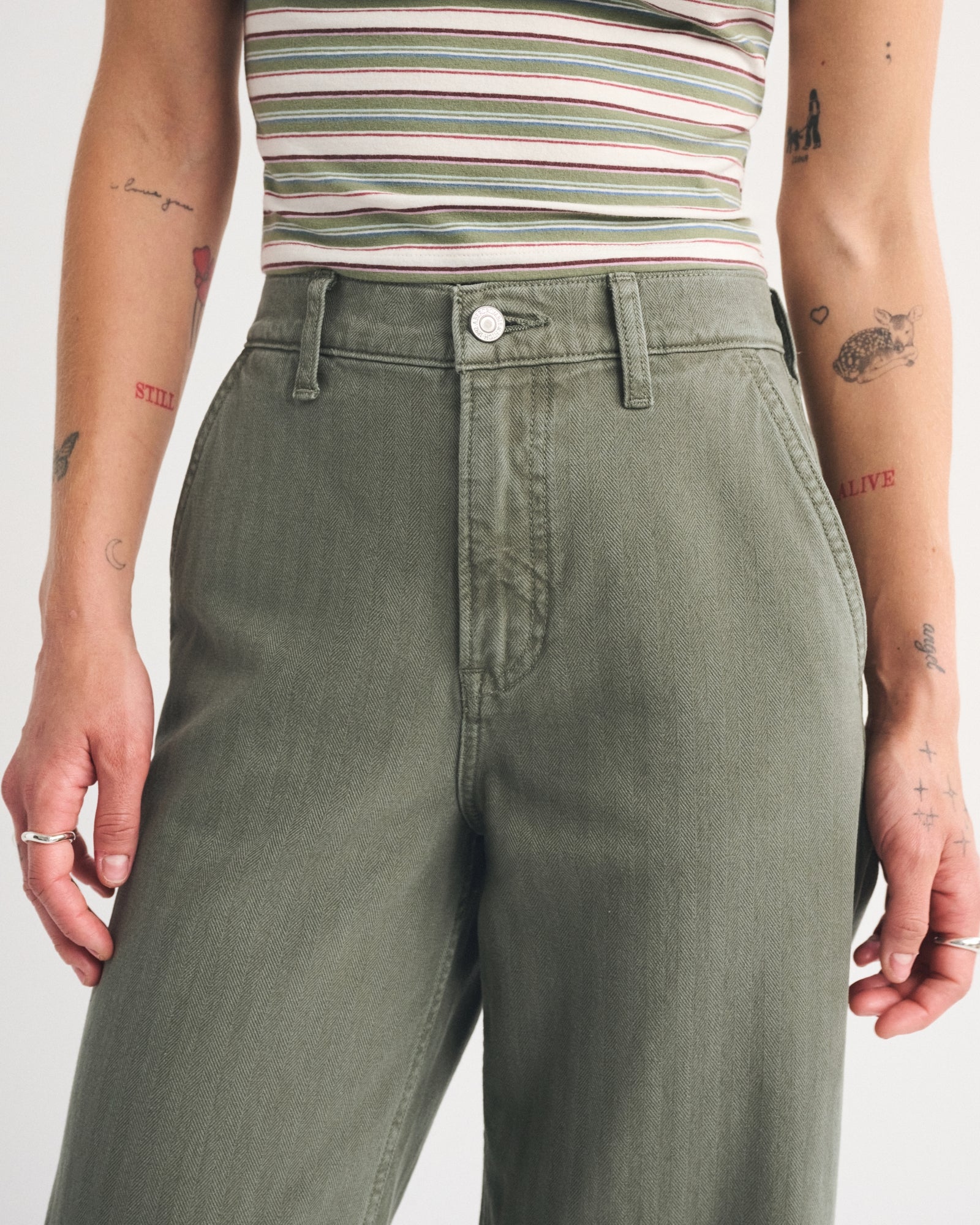 Abercrombie High Rise Wide Leg Trouser Jean