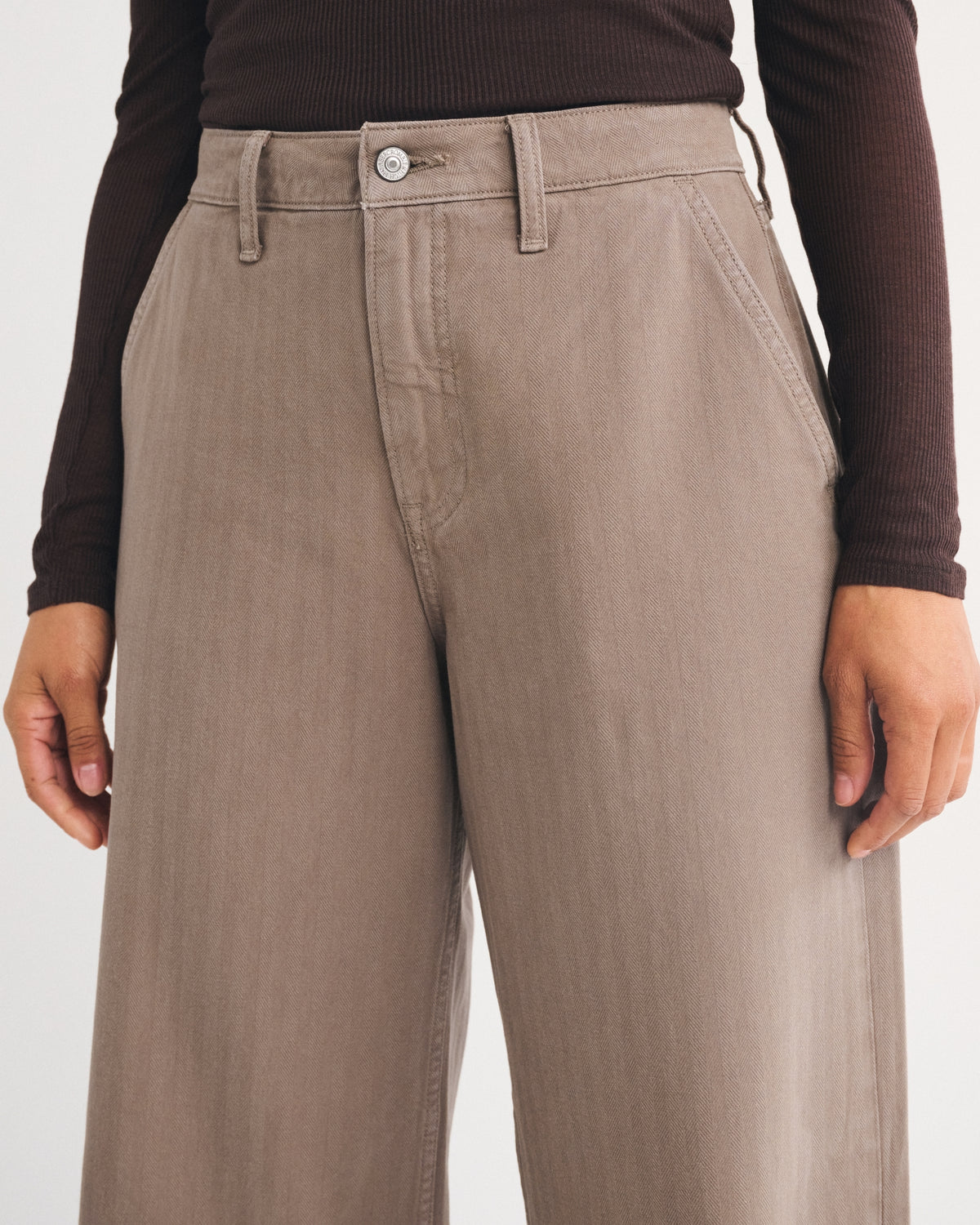 Abercrombie Curve Love High Rise Wide Leg Trouser Jean