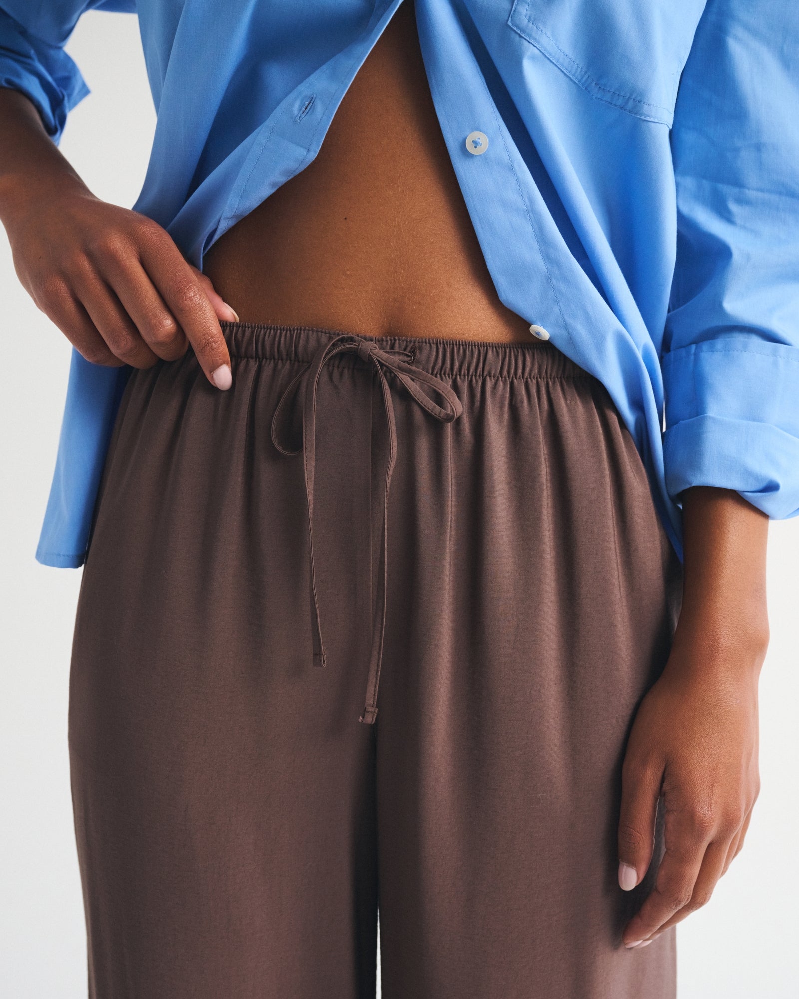 Abercrombie A&F Gemma Crepe Wide Leg Pull-On Pant