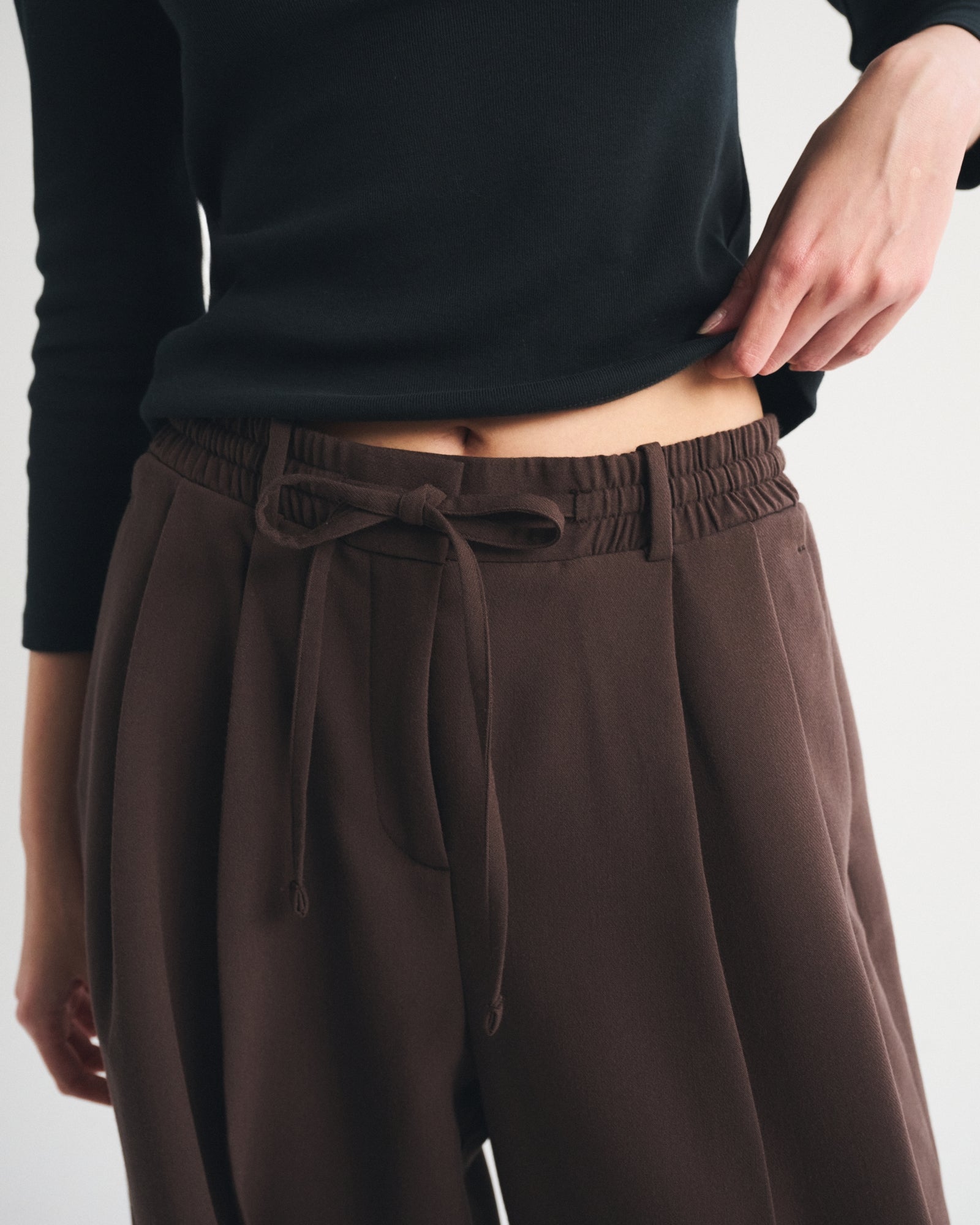 Abercrombie A&F Sloane Tailored Wide Leg Pull-On Pant