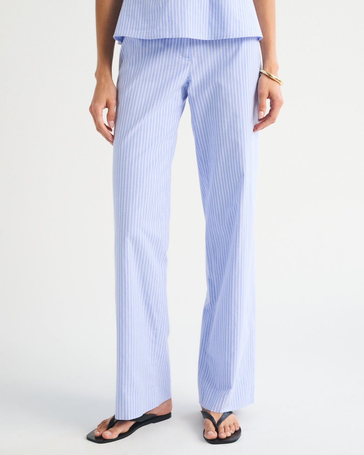 Abercrombie Clean Waist Low Rise Poplin Wide Leg Pant