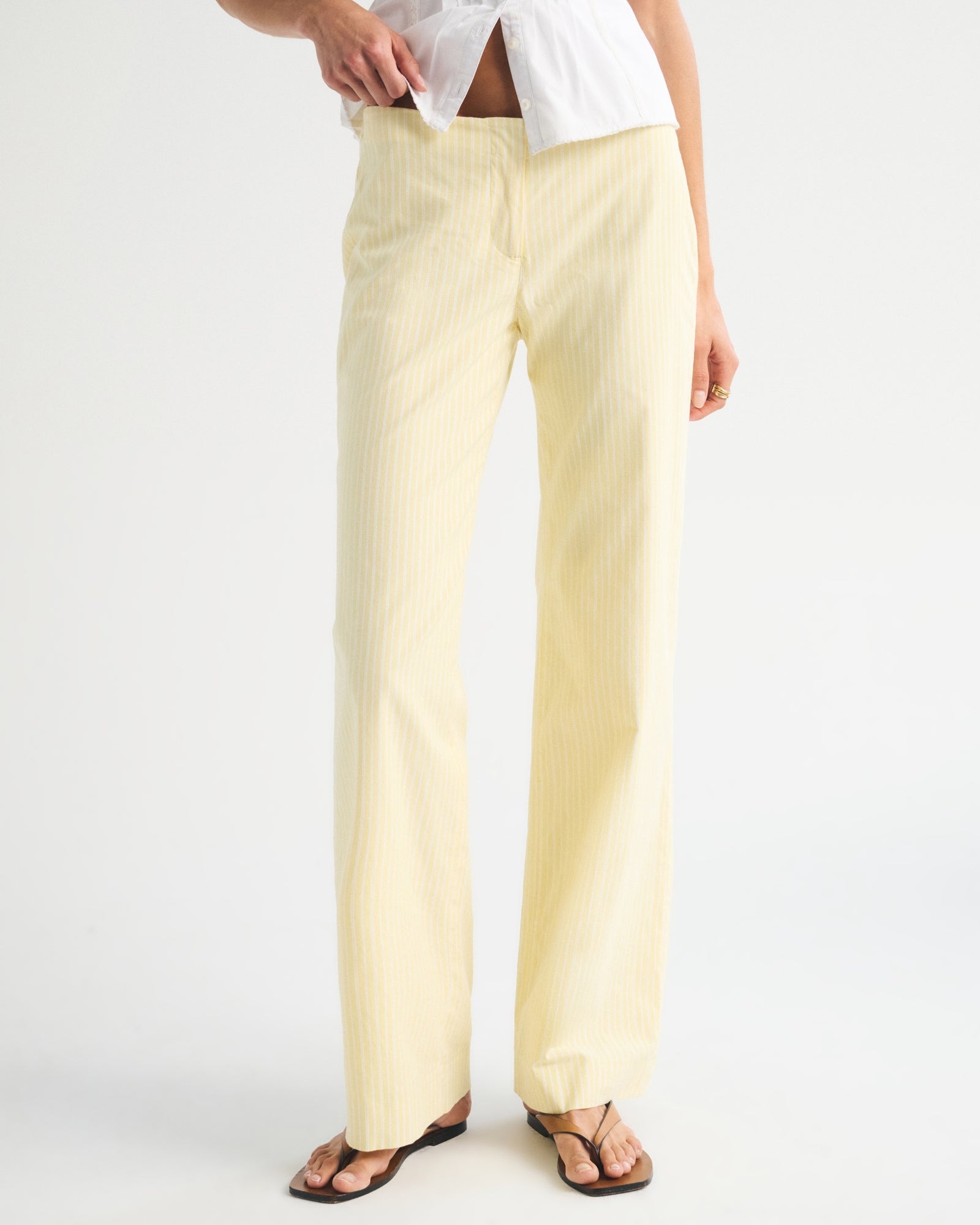Abercrombie Clean Waist Low Rise Poplin Wide Leg Pant