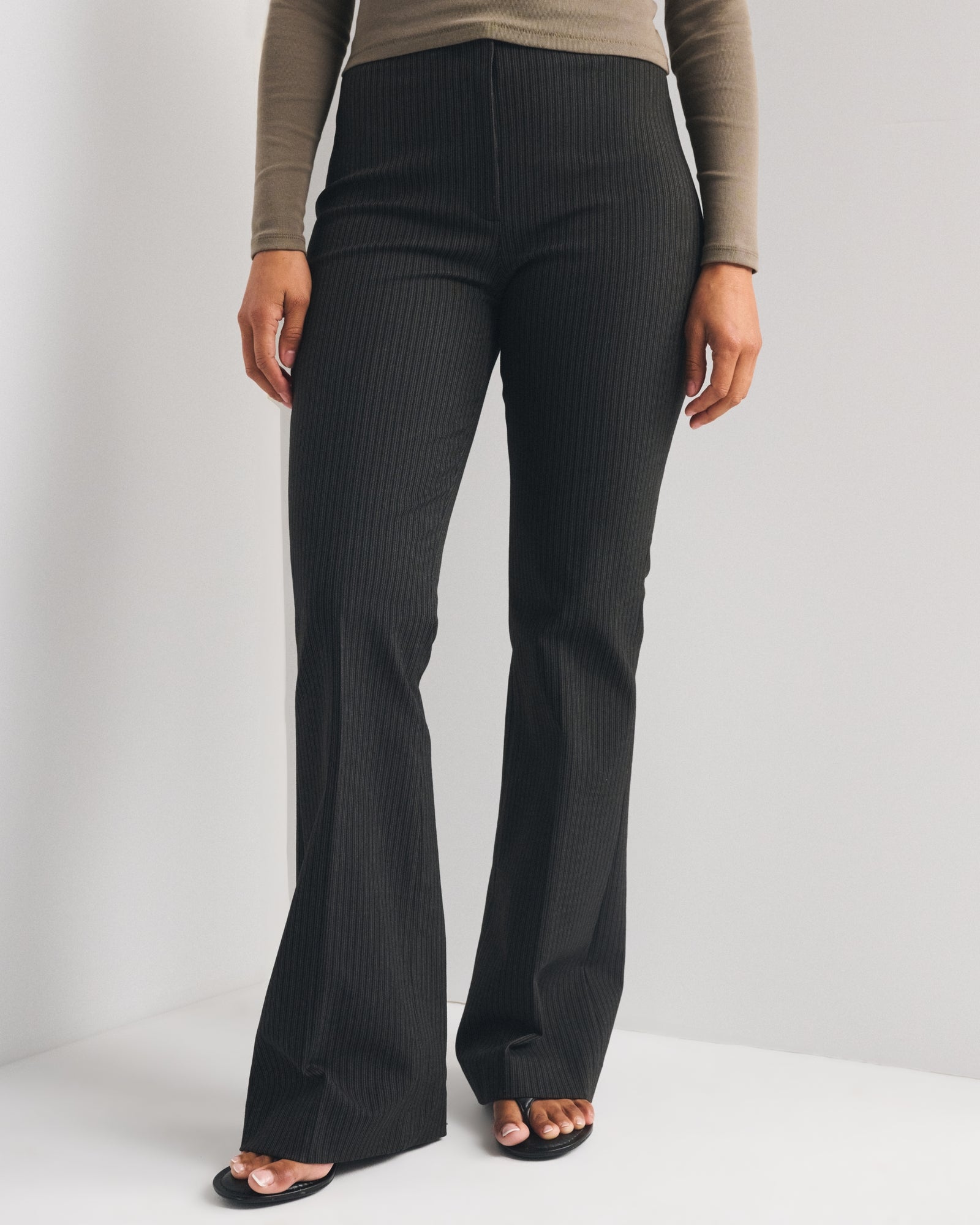 Abercrombie Curve Love A&F Forme Bootcut Pant