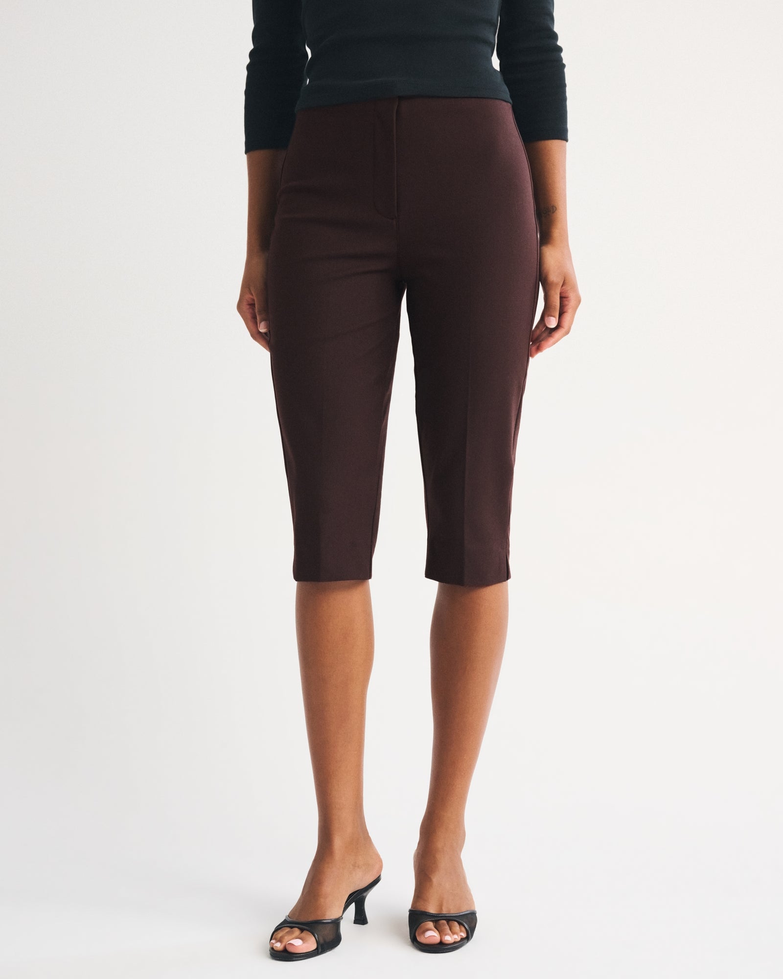 Abercrombie Curve Love A&F Forme Capri Pant