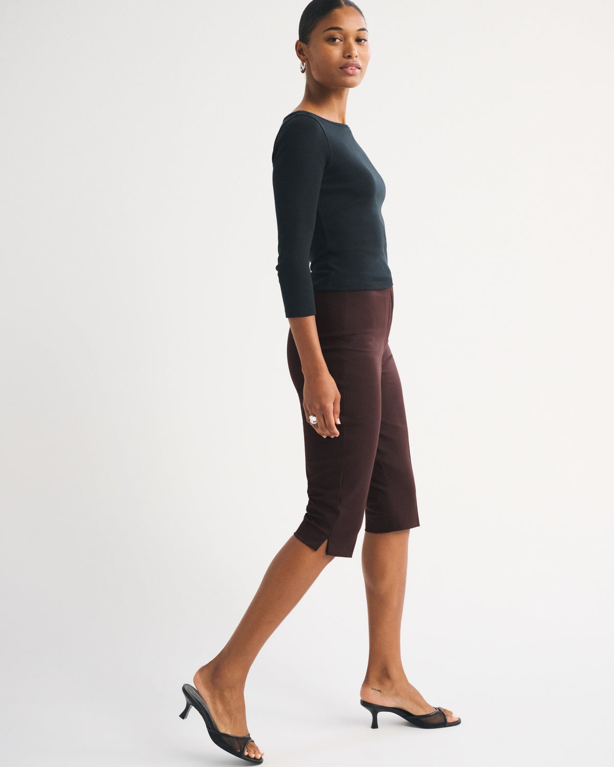 Abercrombie Curve Love A&F Forme Capri Pant