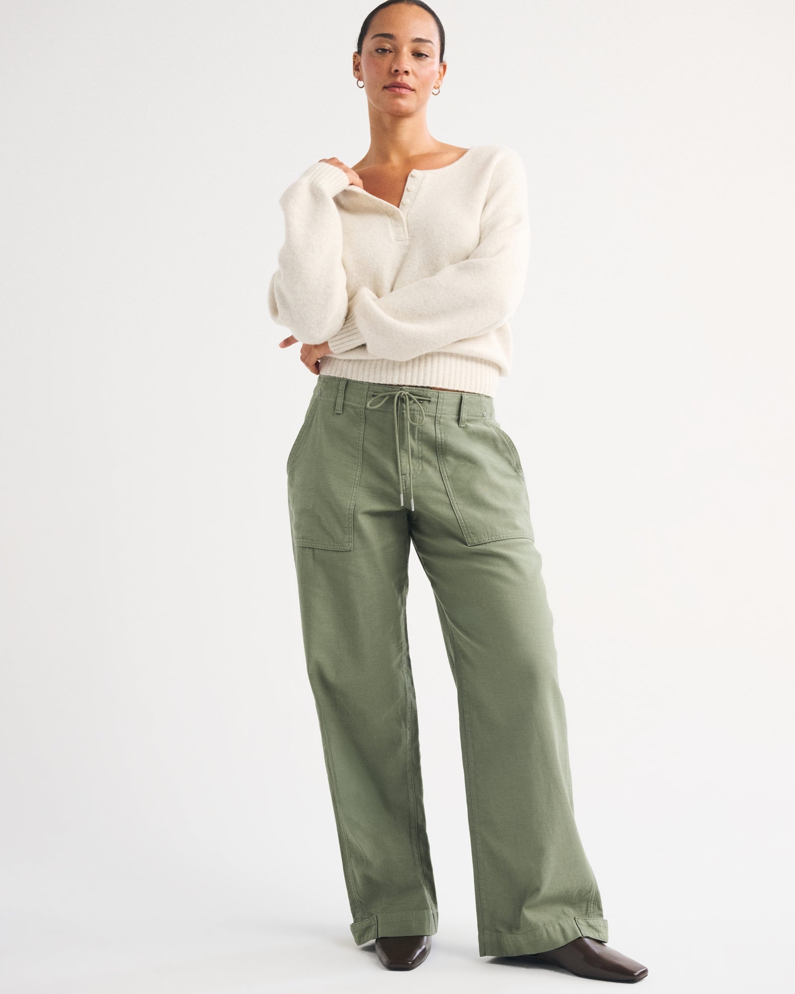 Abercrombie 100% Cotton Curve Love Low Rise Ultra Loose Weekender Pant