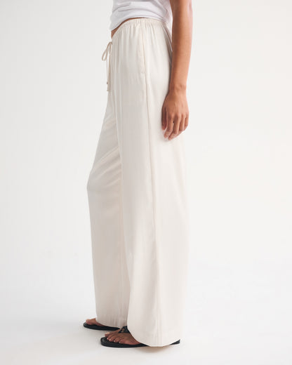 Abercrombie A&F Gemma Satin Wide Leg Pull-On Pant