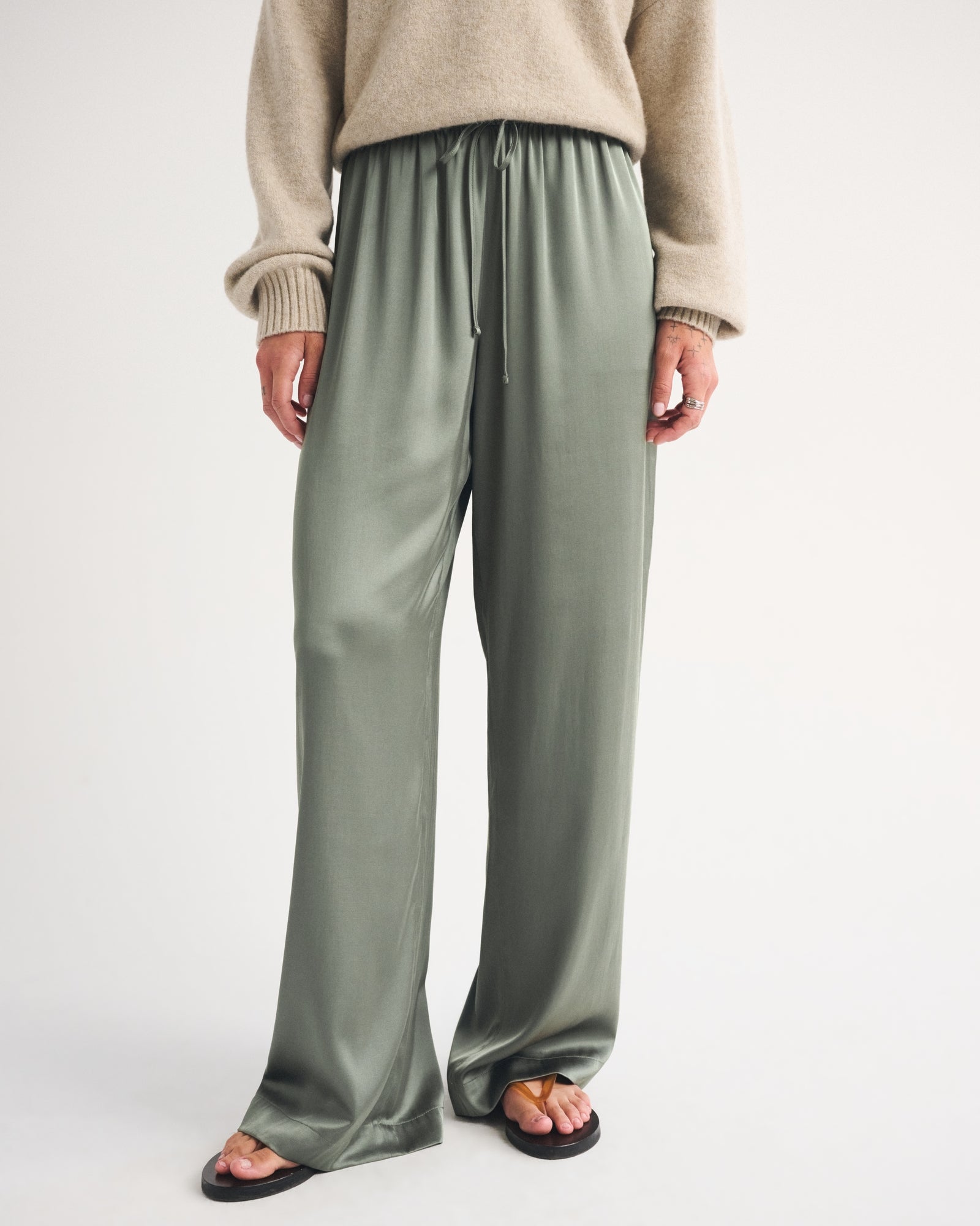 Abercrombie A&F Gemma Satin Wide Leg Pull-On Pant
