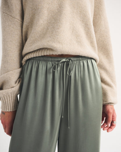 Abercrombie A&F Gemma Satin Wide Leg Pull-On Pant
