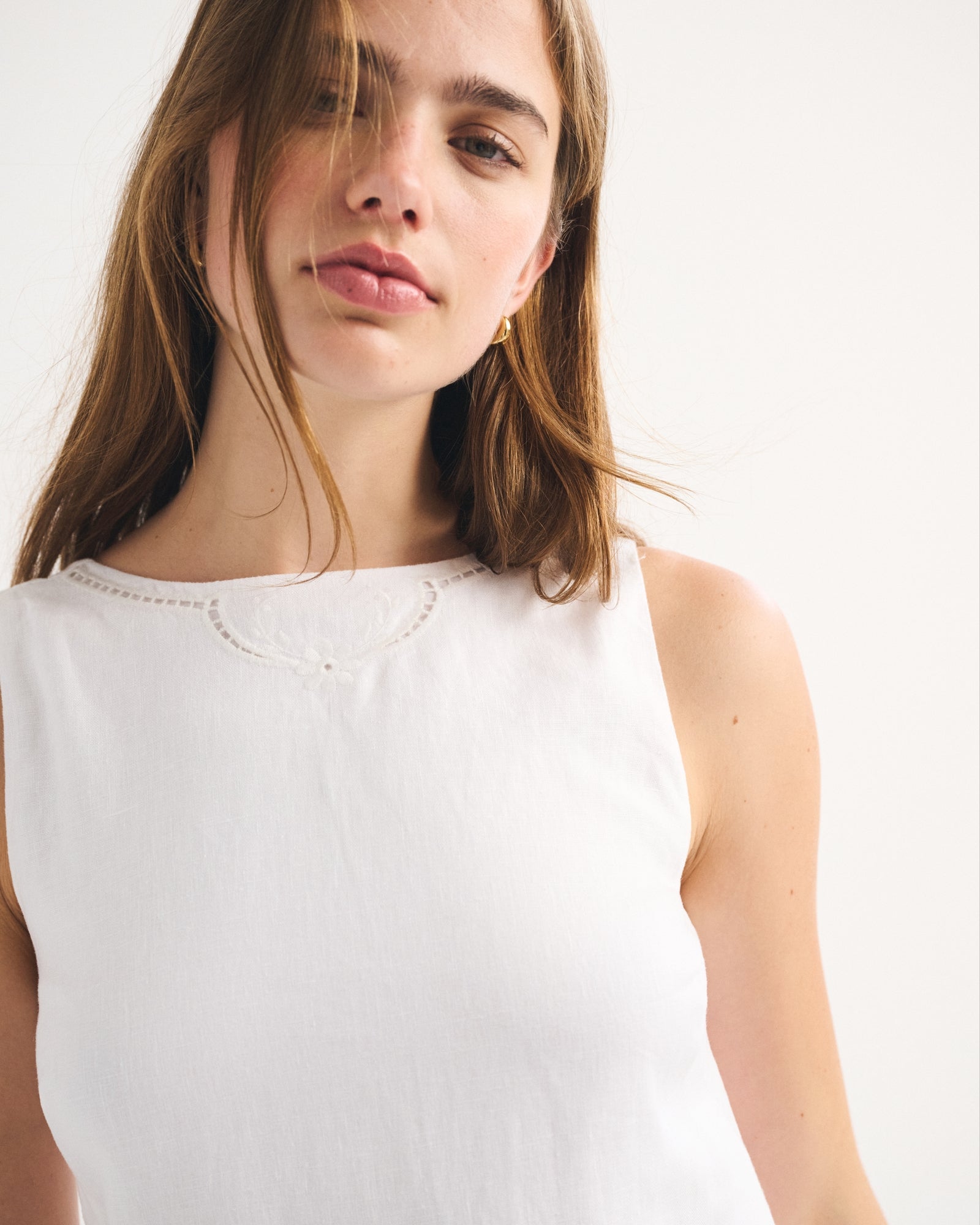Abercrombie 100% Linen Lace Cutwork Shift Mini Dress