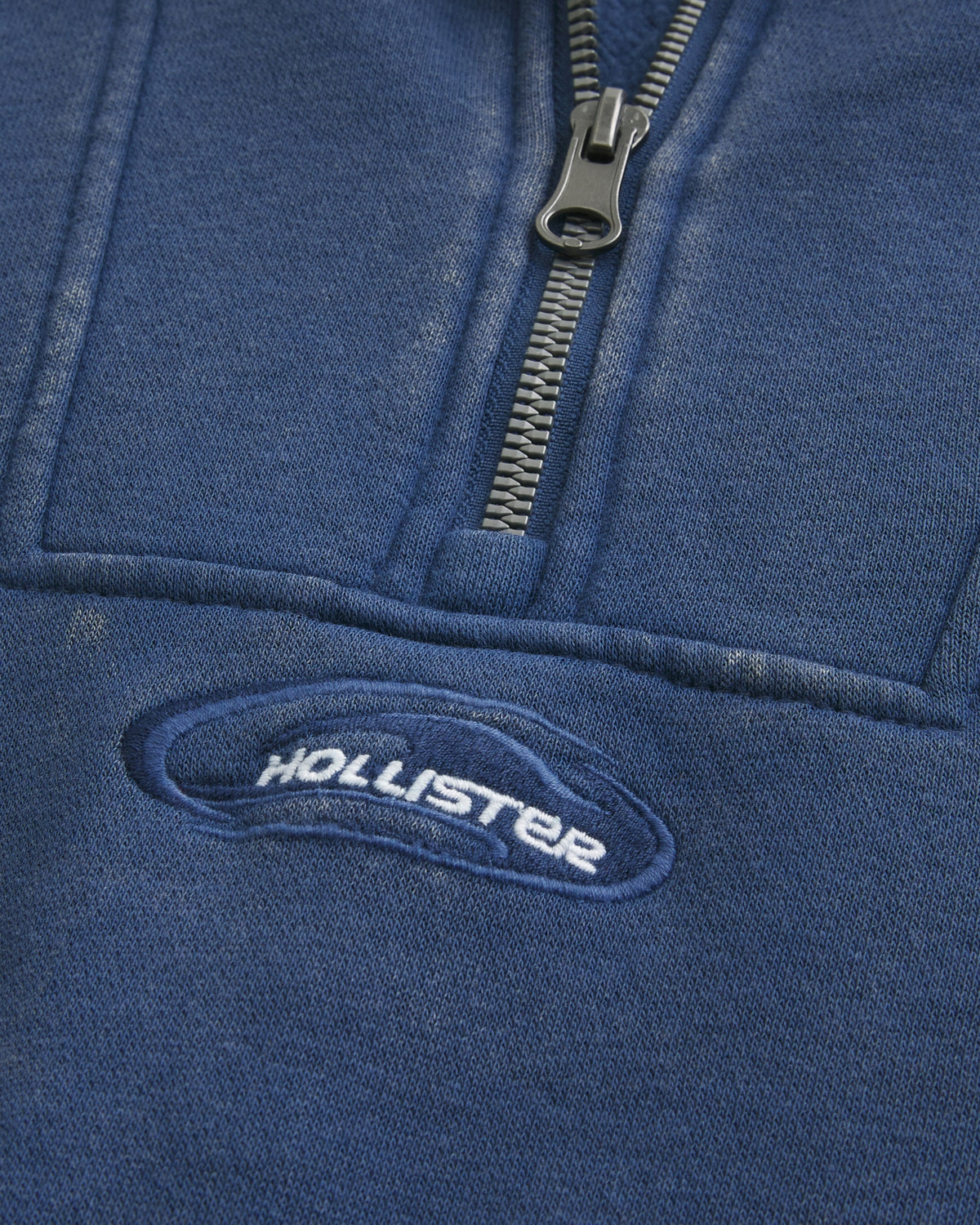Hollister Boxy Quarter-Zip Logo Sweatshirt