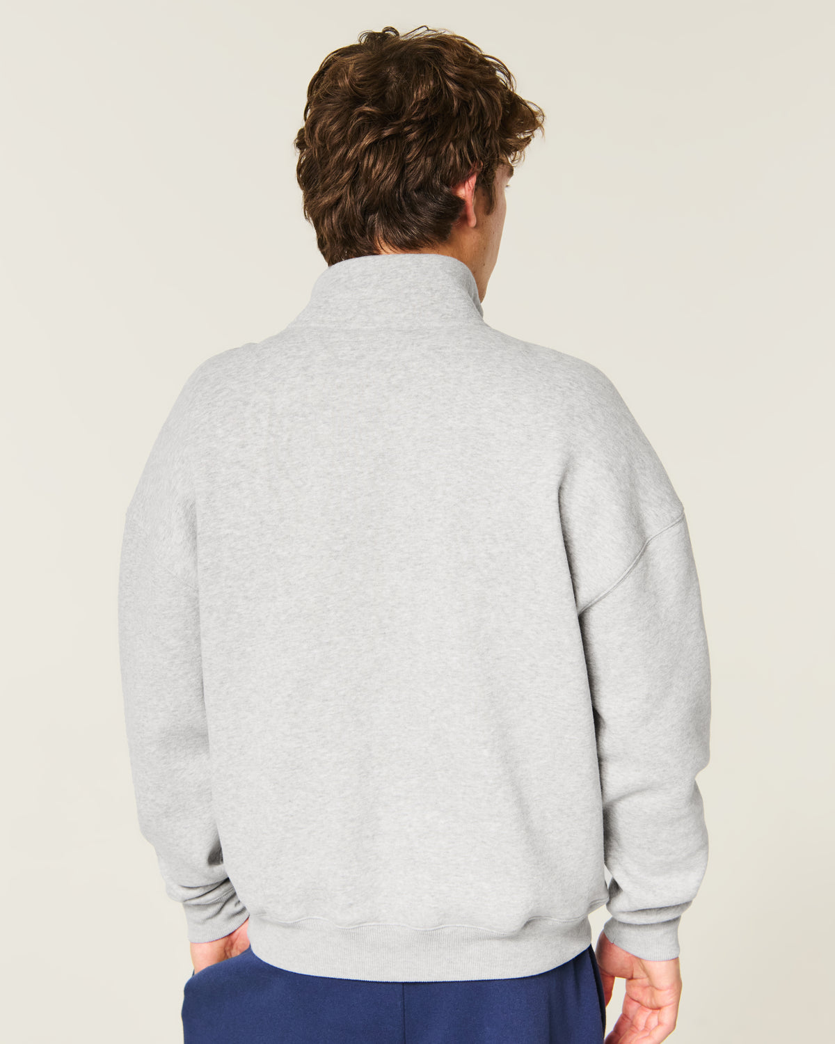 Hollister Hollister Feel Good Boxy Quarter-Zip Logo Sweatshirt