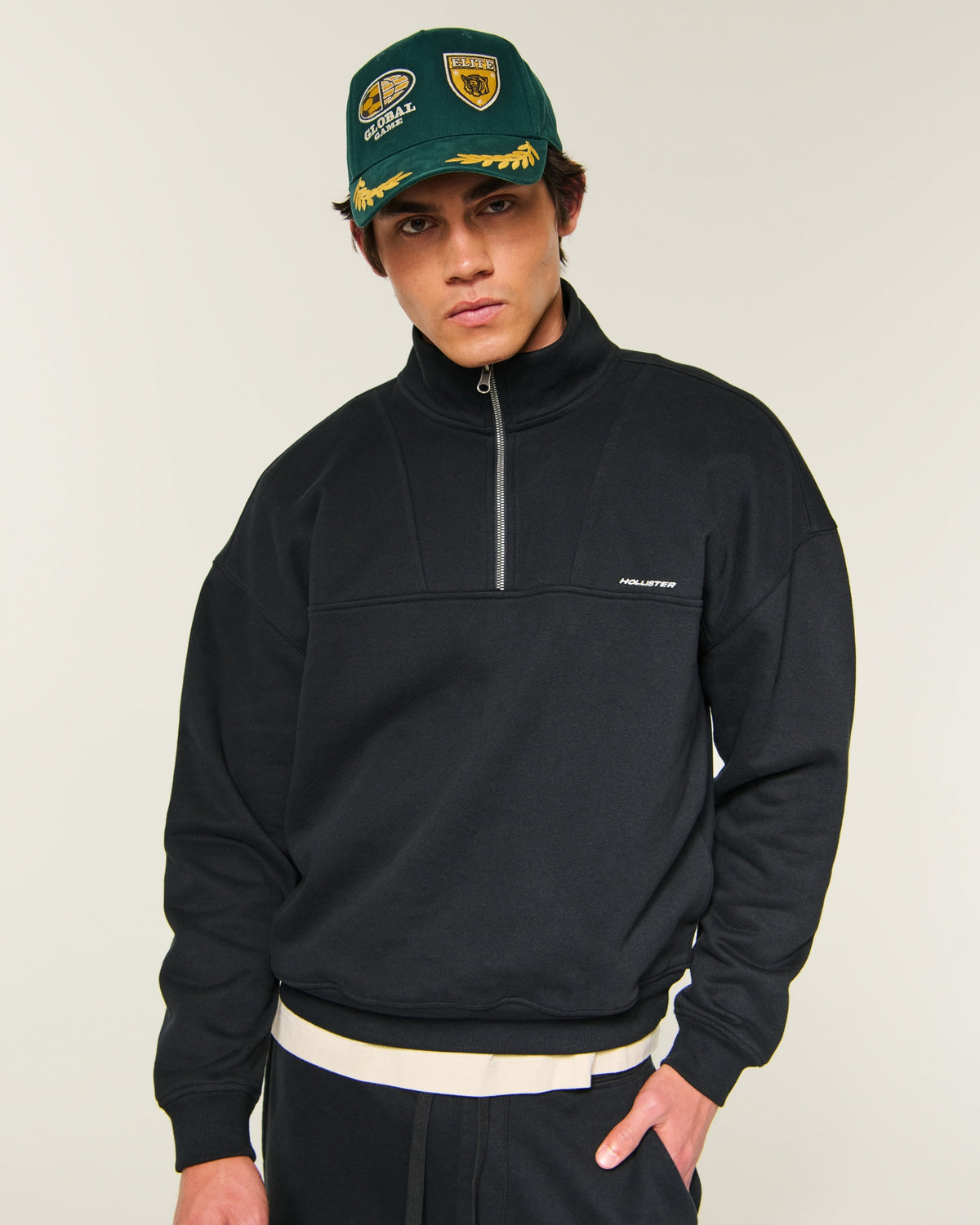 Hollister Boxy Quarter-Zip Logo Sweatshirt