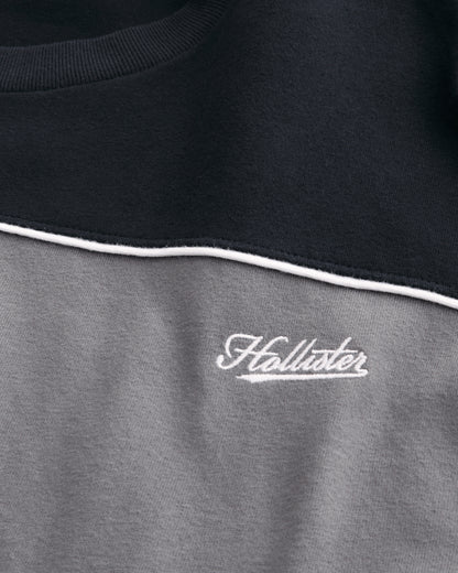 Hollister Boxy Heavyweight Piping Logo Crew T-Shirt