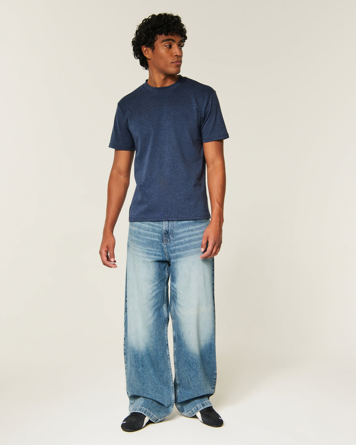 Hollister Relaxed Everyday Tee