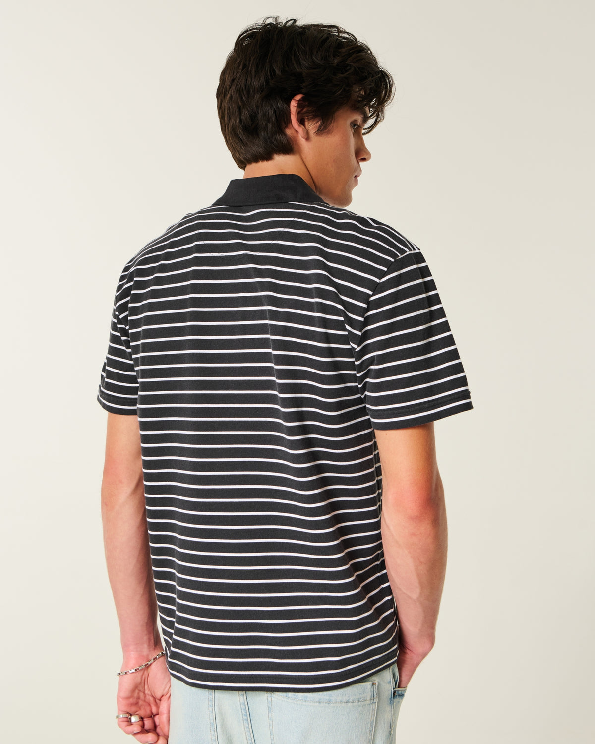 #color_black-stripe