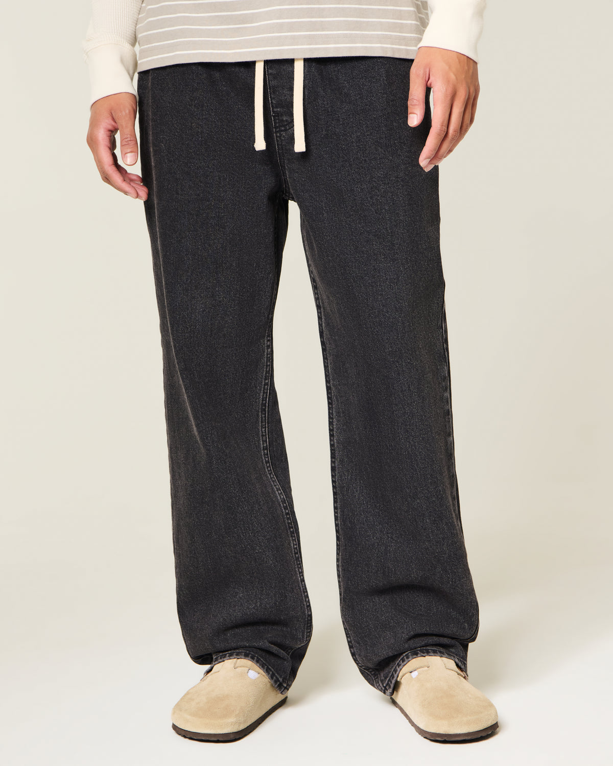 Hollister Pull-On Baggy Jeans