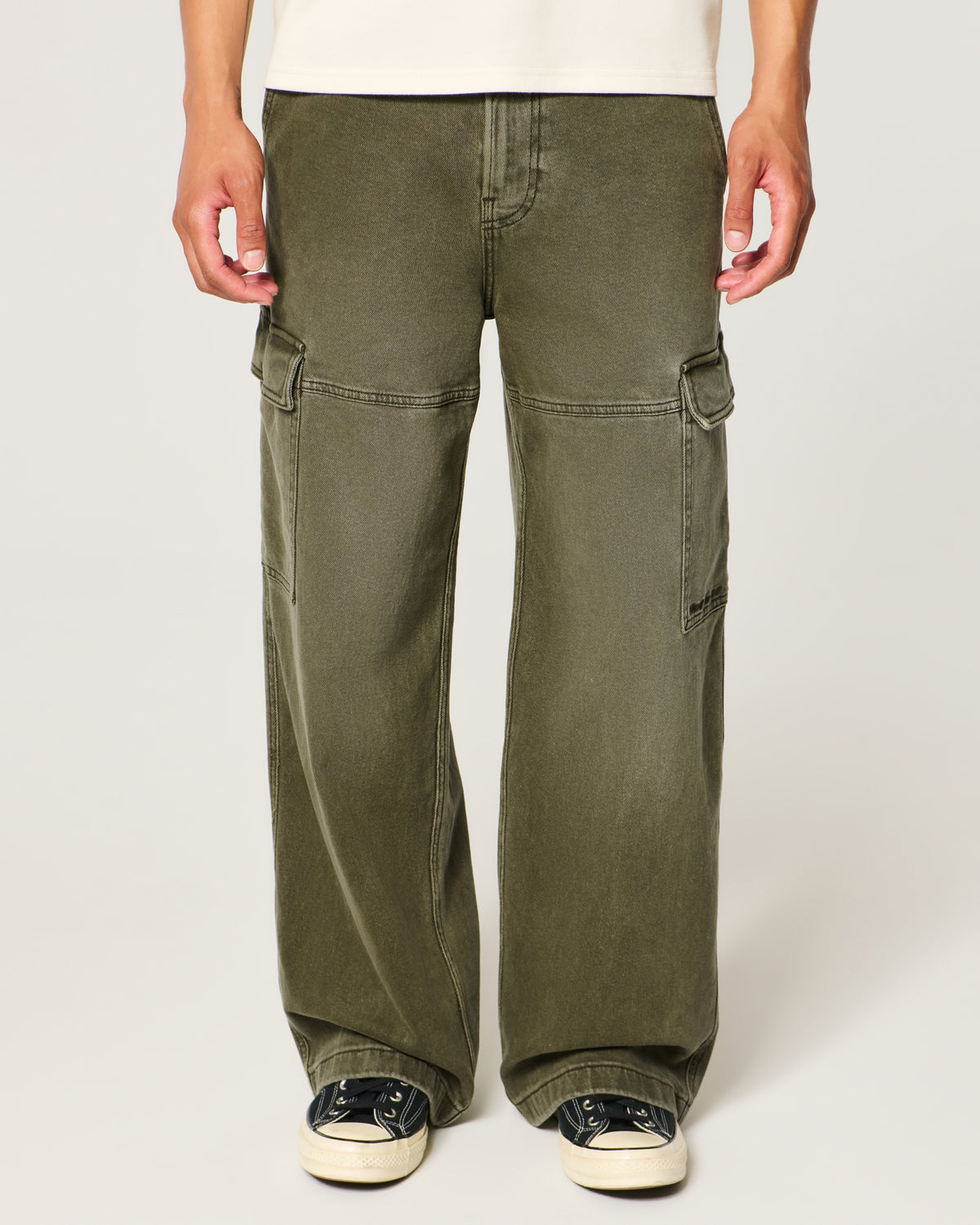 Hollister Super Baggy Cargo Jeans