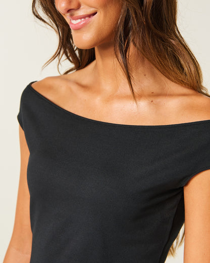 Hollister Reversible Off-the-Shoulder Seamless Fabric Top