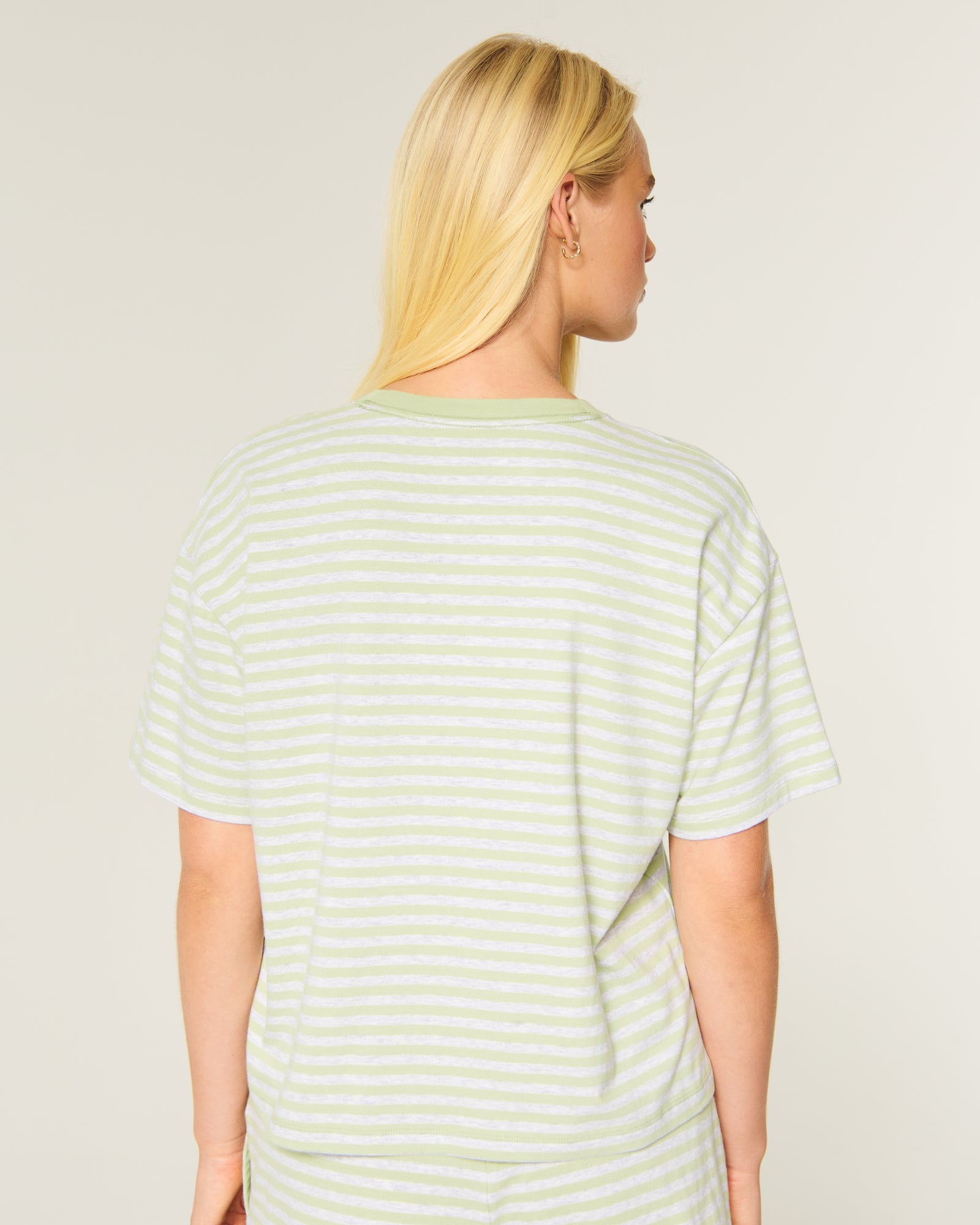 Hollister Easy Crew T-Shirt