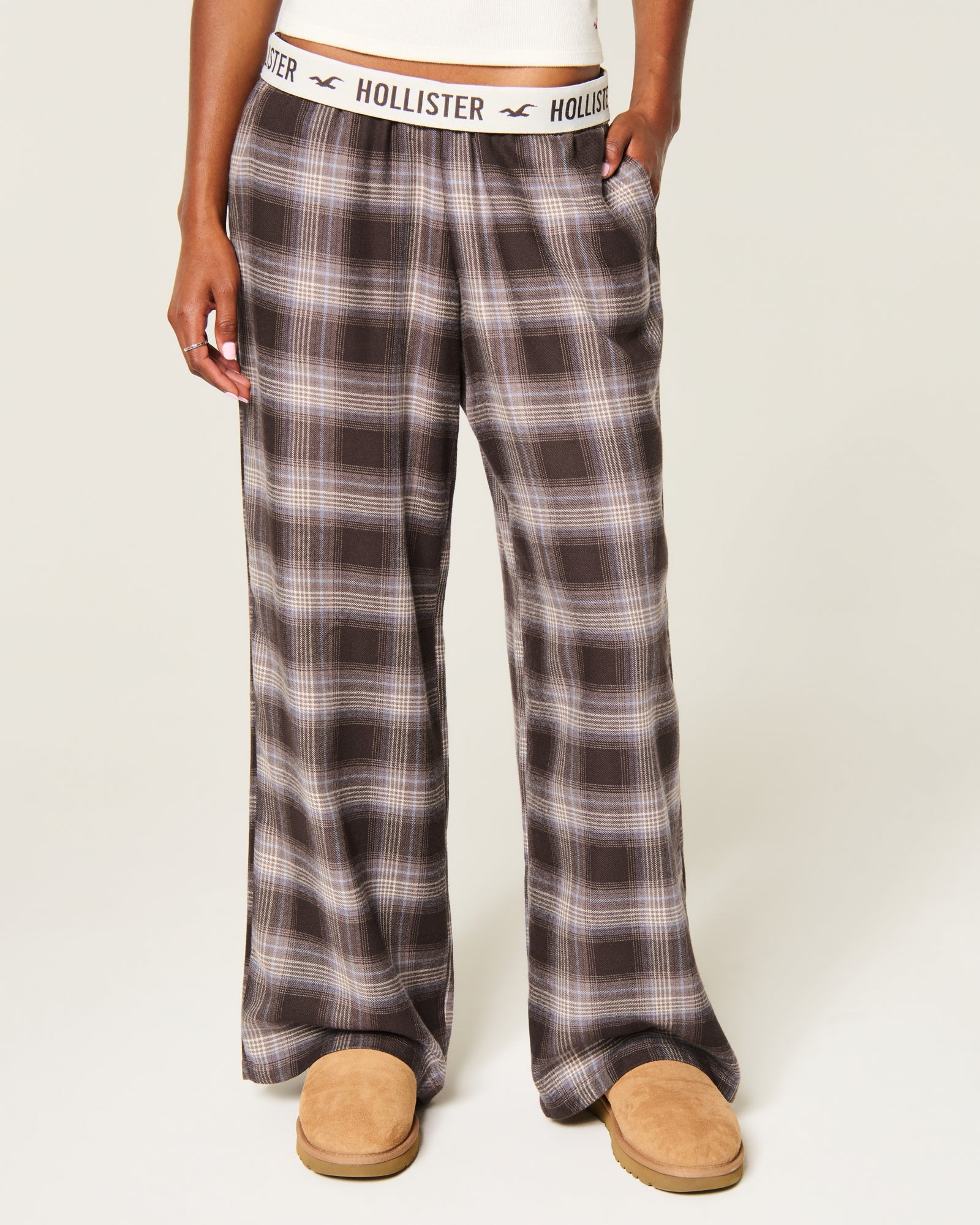 Hollister Low-Rise Logo Waist Flannel Pants