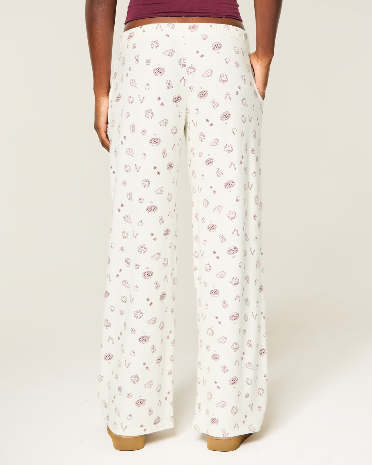 Hollister Cozy Wide-Leg Pants