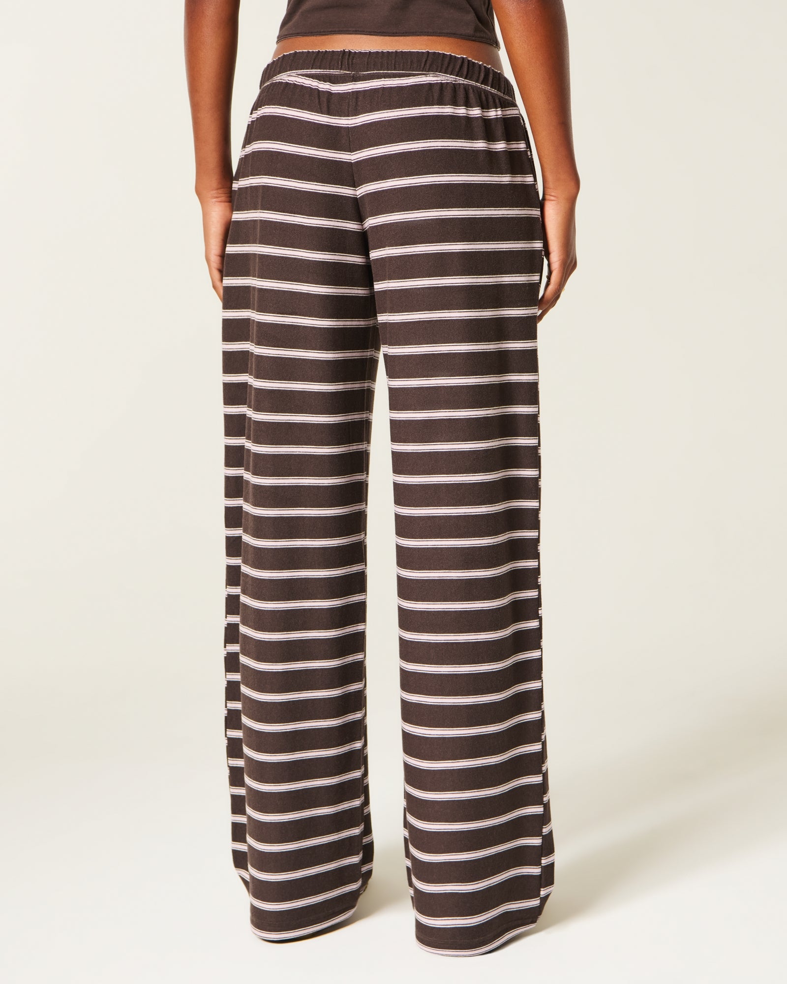 Hollister Cozy Wide-Leg Pants