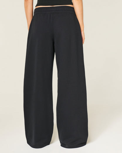 Hollister Hollister Feel Good Low-Rise Baggy Sweatpants